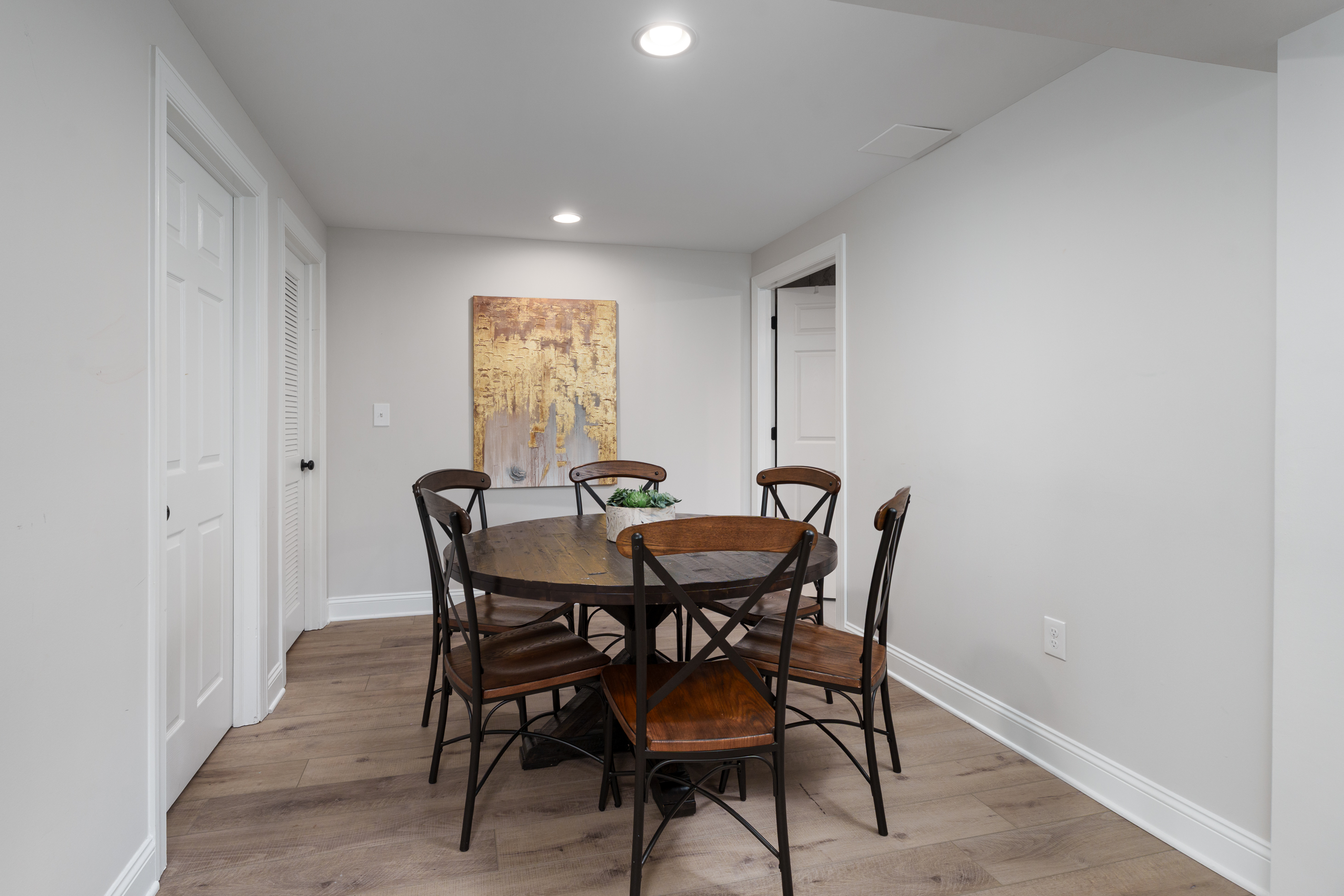  Turn-Key Town Center Home on a Picture-Perfect Lot - 物件實景