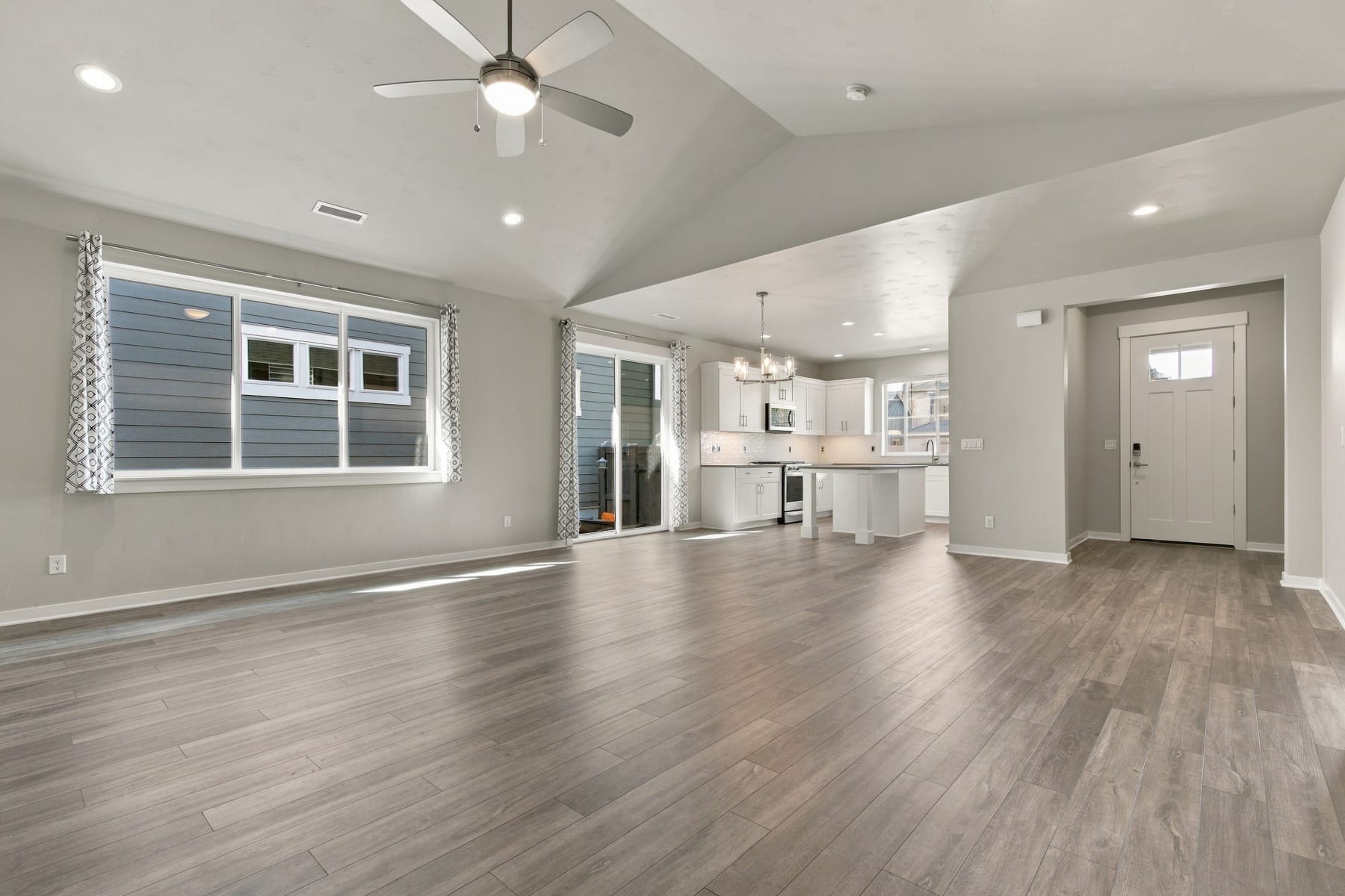  4278 SE 63RD AVE Hillsboro, OR 97123 - 物件實景