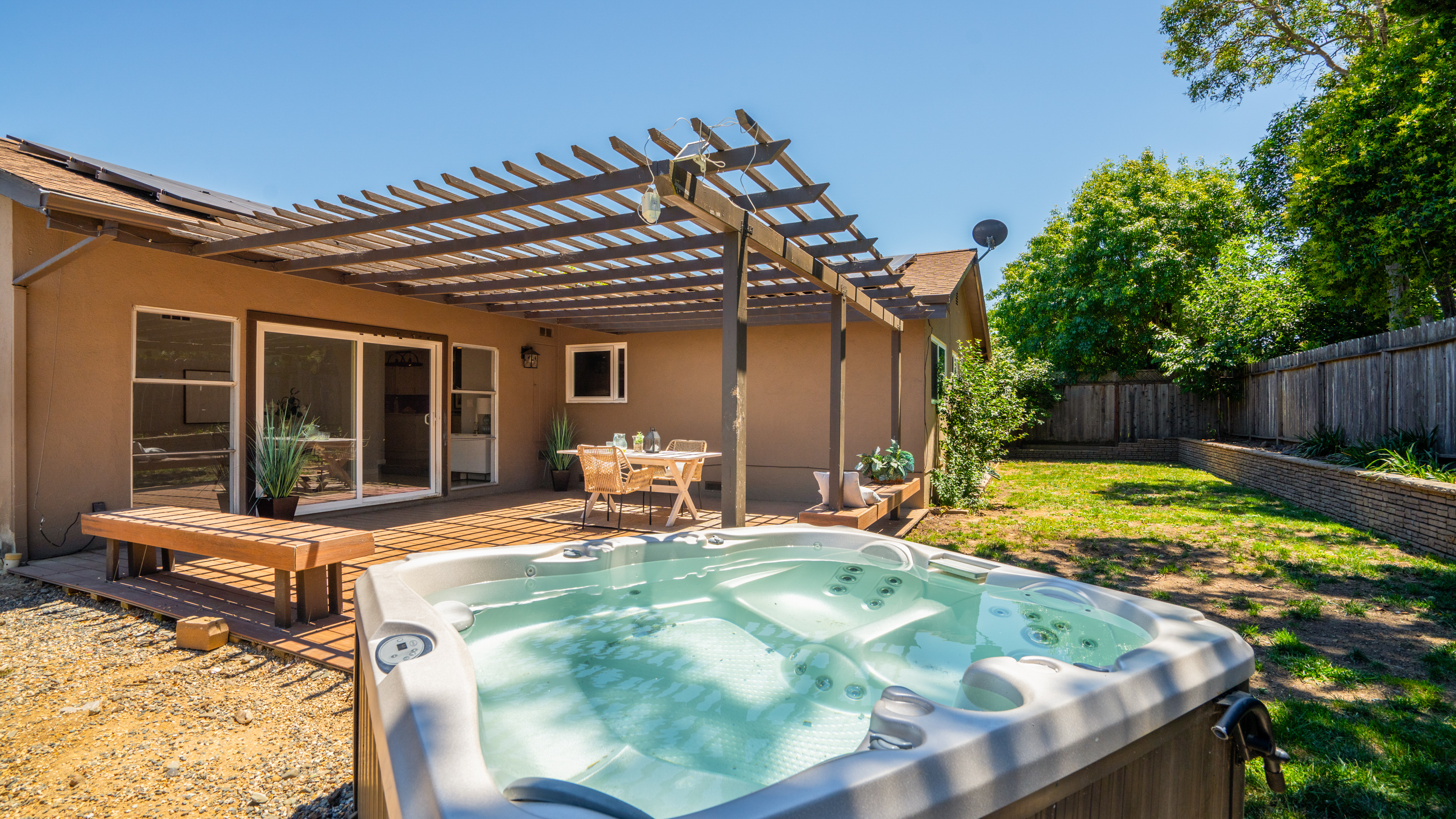  Turnkey Modern Rancher in Novato’s Desirable President’s Area - 物件實景