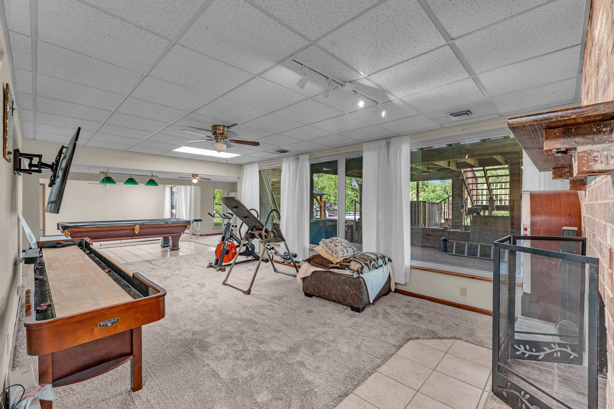 Topeka, Kansas, 66615, United States, 4 Bedrooms Bedrooms, ,8 BathroomsBathrooms,Residential,For Sale,1848877