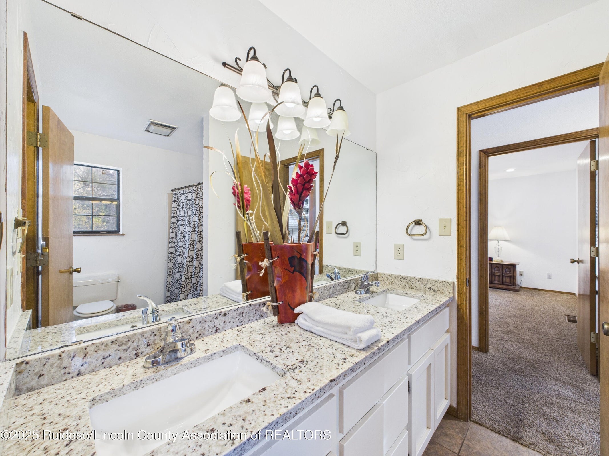 Ruidoso, New Mexico, 88345, United States, 5 Bedrooms Bedrooms, ,4 BathroomsBathrooms,Residential,For Sale,2006103