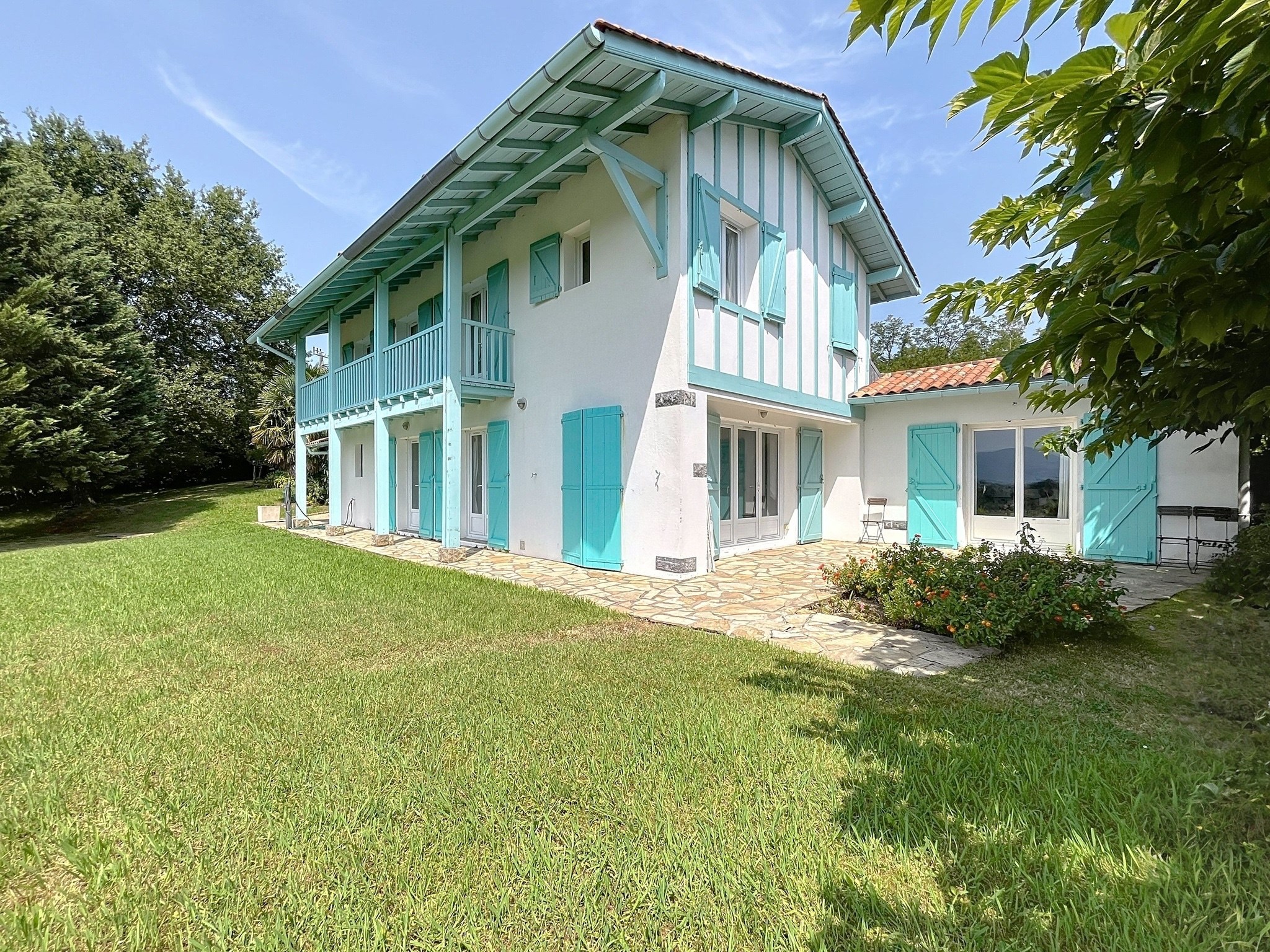  Traditional Basque House – 163 m² – Stunning Mountain Views – 9,300 m² of Land - 物件實景