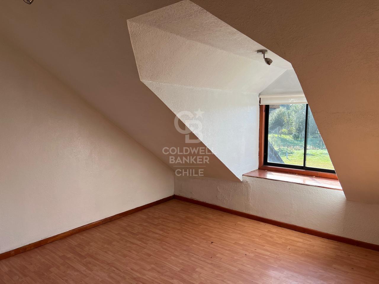 Puerto Varas, Chile, 5 Bedrooms Bedrooms, ,3 BathroomsBathrooms,Residential,For Sale,1837994