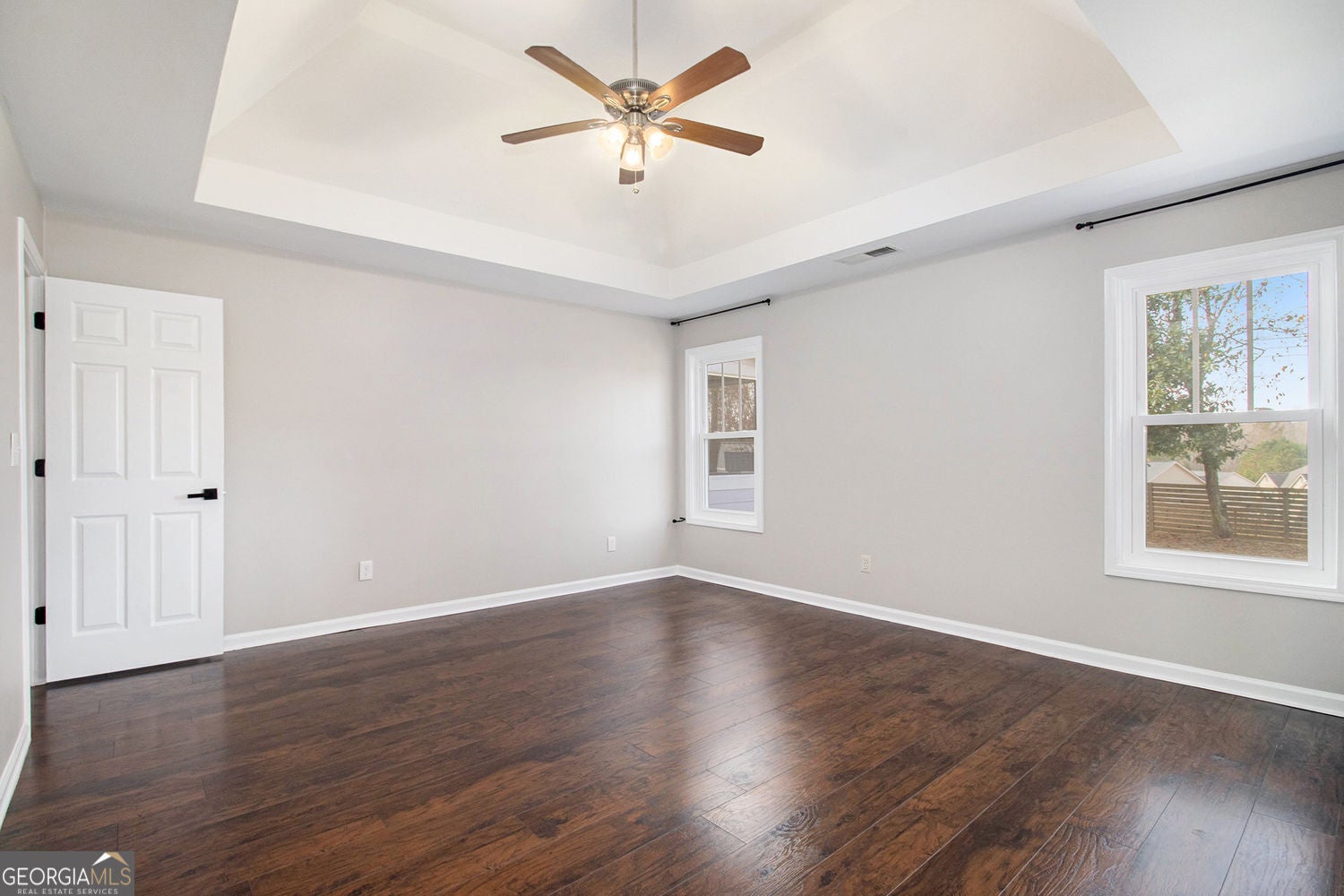 Cumming, Georgia, 30028, United States, 4 Bedrooms Bedrooms, ,3 BathroomsBathrooms,Residential,For Sale,1997865