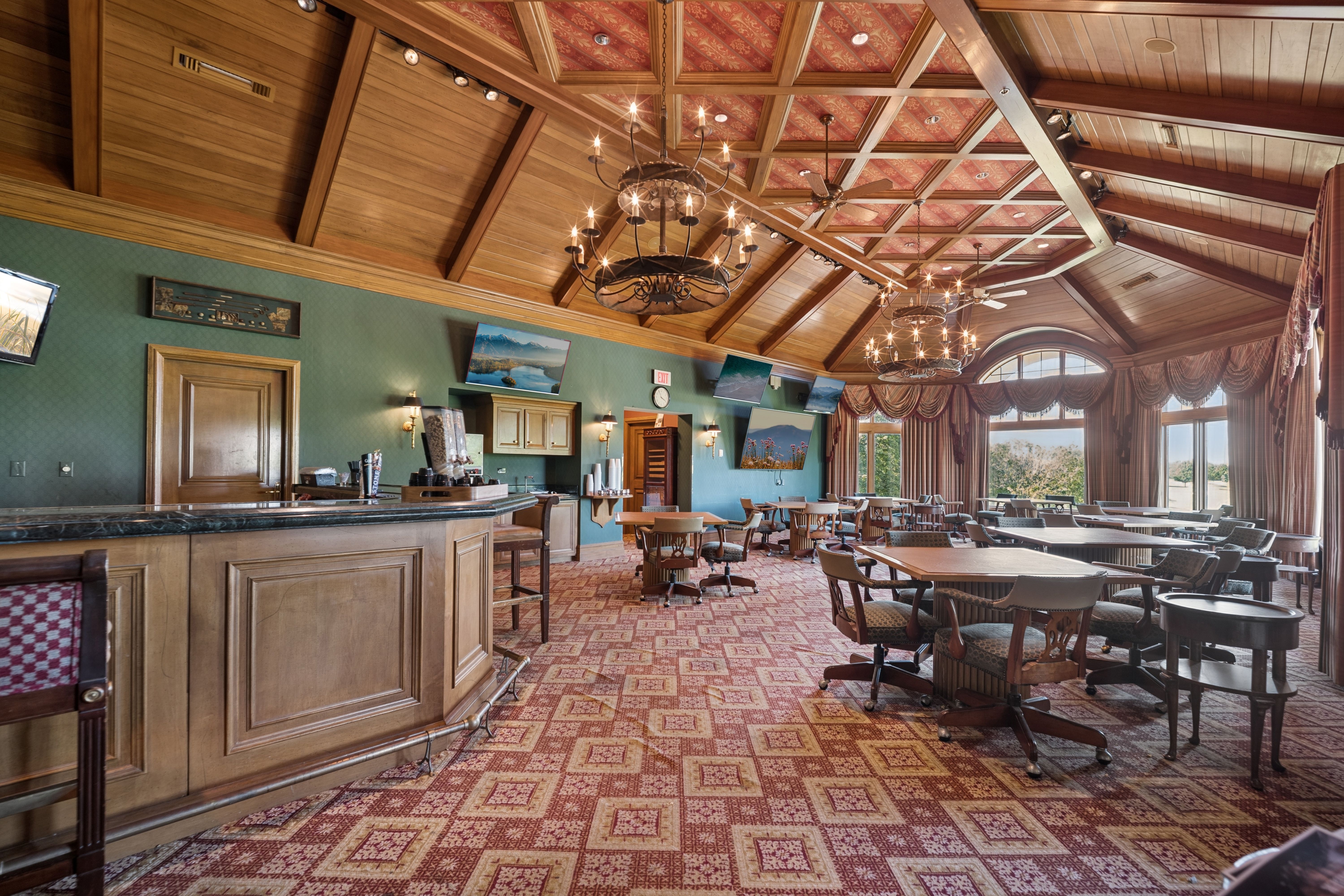 An Exceptional Residence Nestled Within the Prestigious Gated Community - 物件實景