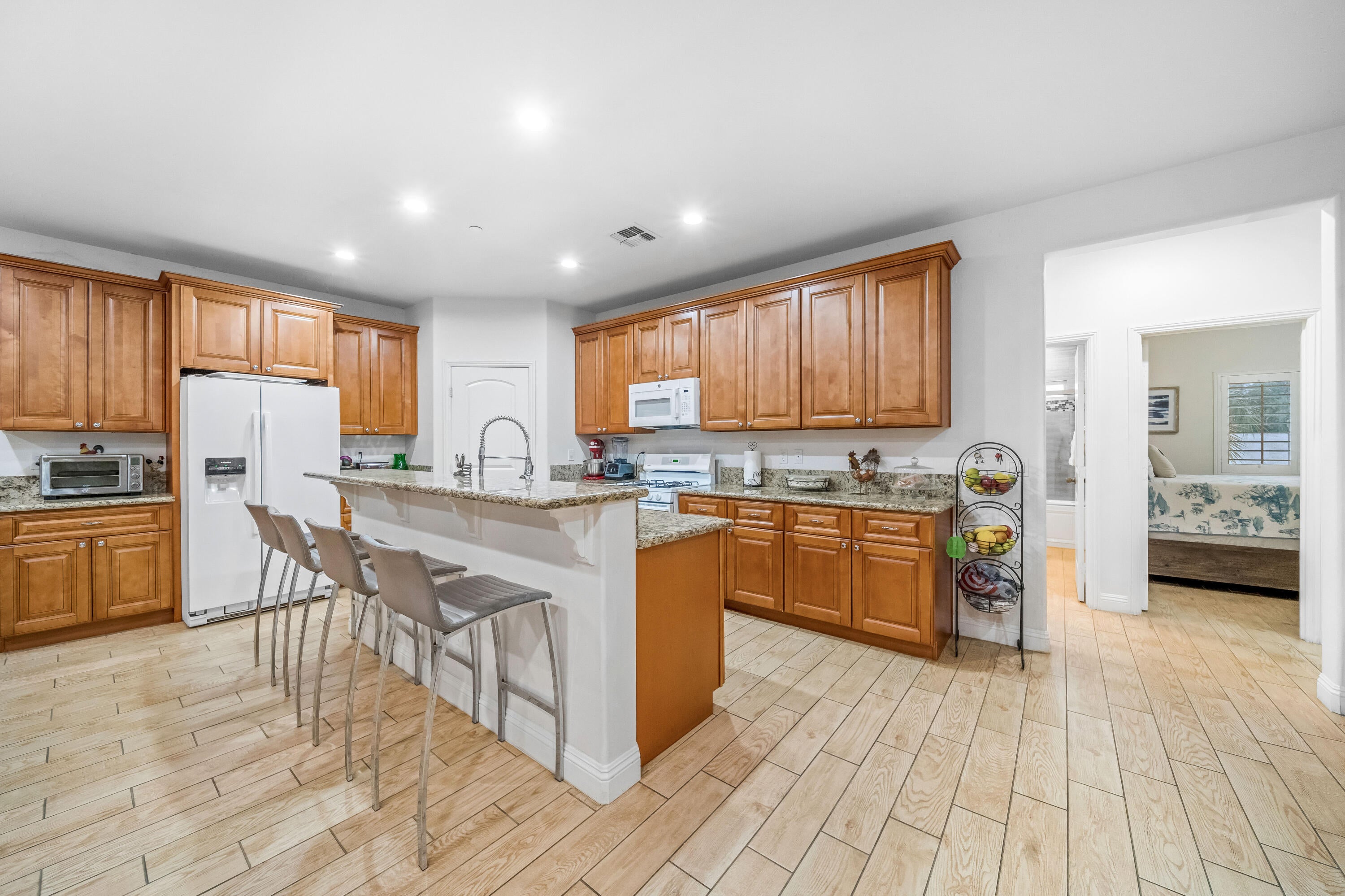 Thermal, California, 92274, United States, 3 Bedrooms Bedrooms, ,4 BathroomsBathrooms,Residential,For Sale,2006584