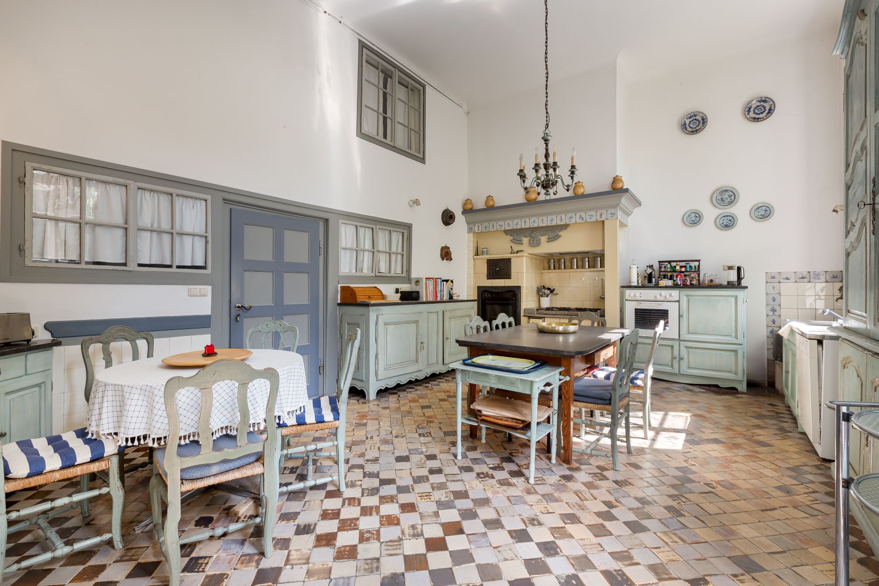  Exceptional Living: Listed Historic Townhouse in the Heart of Aachen - 物件實景