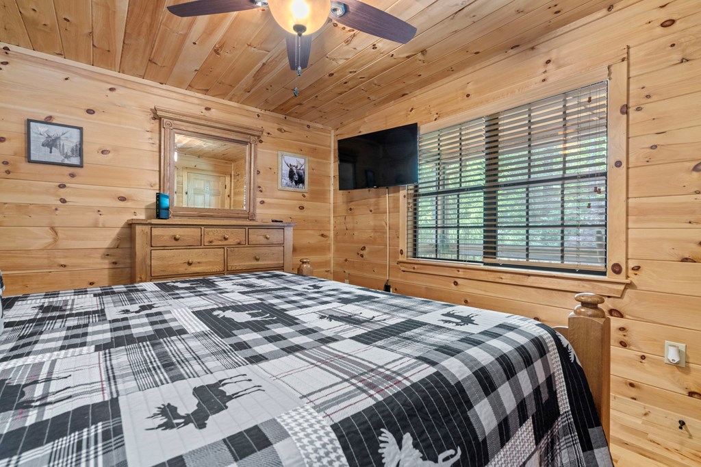 Blue Ridge, Georgia, 30513, United States, 3 Bedrooms Bedrooms, ,3 BathroomsBathrooms,Residential,For Sale,1980618