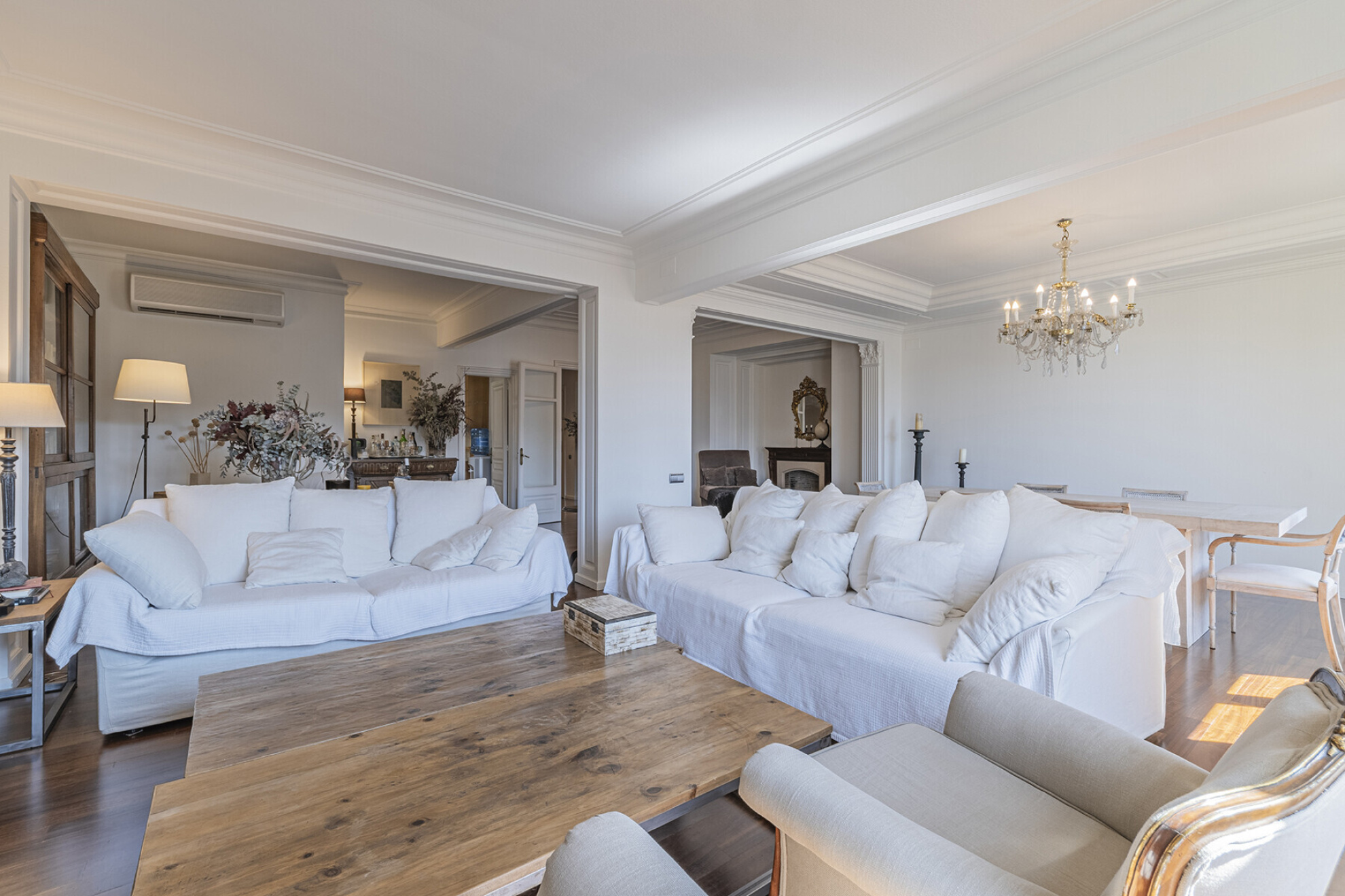  Elegant property in a stately estate on Avenida Diagonal - 物件實景