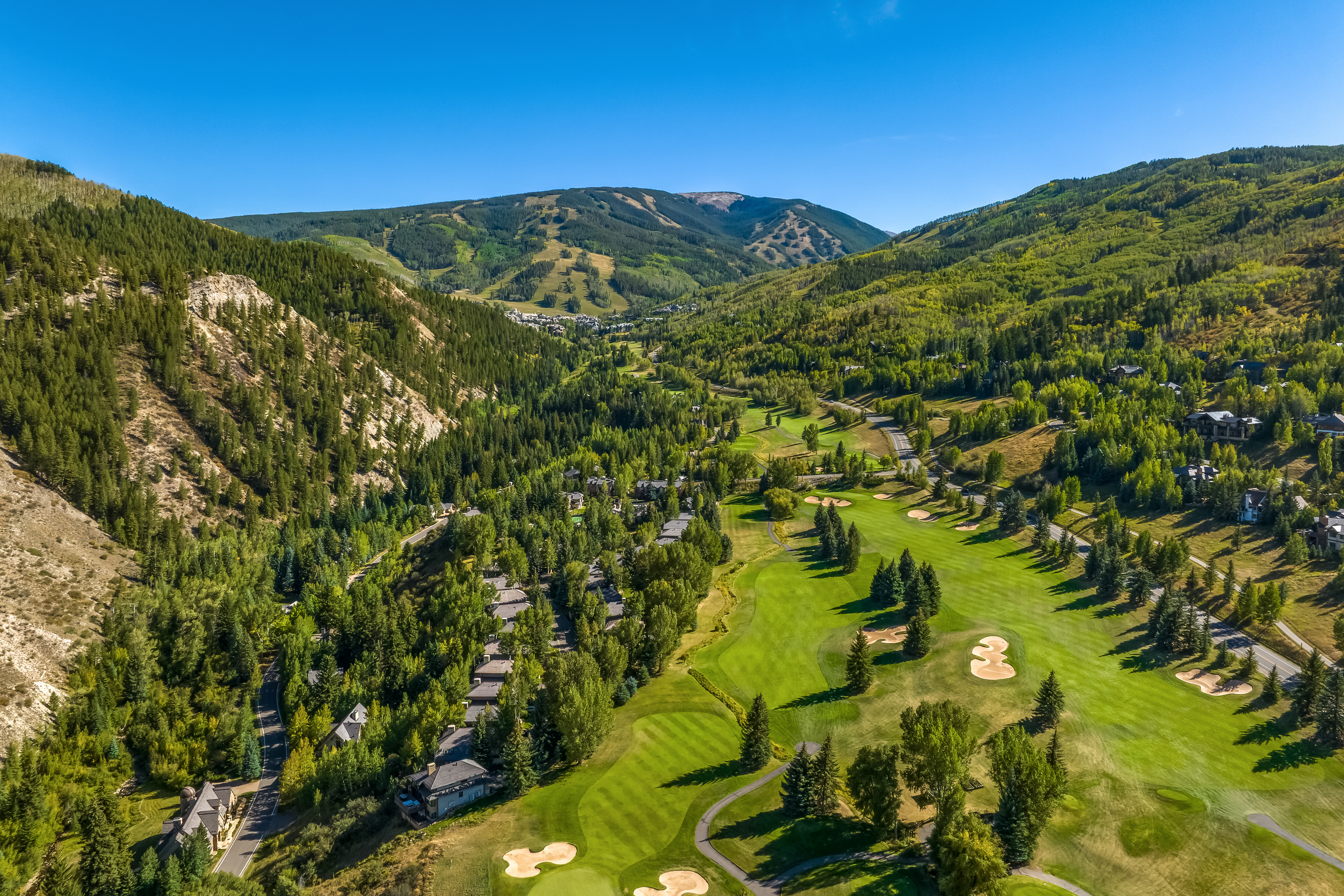  Exceptional Blend of Mountain Elegance, Comfort, and Year-round Recreation - 物件實景
