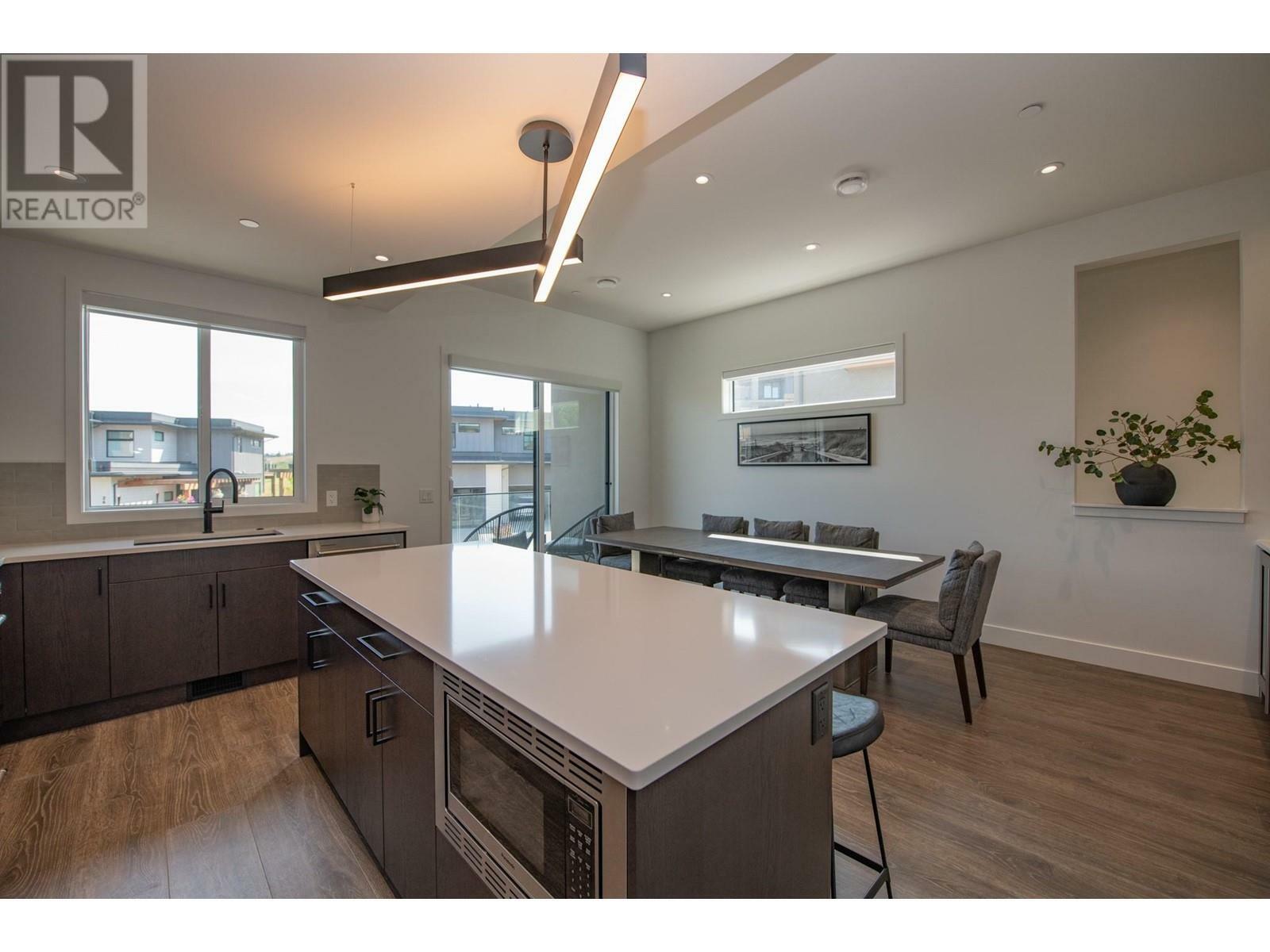VERNON, British Columbia, V1H 0A5, CA, 4 Bedrooms Bedrooms, ,3 BathroomsBathrooms,Residential,For Sale,1839101