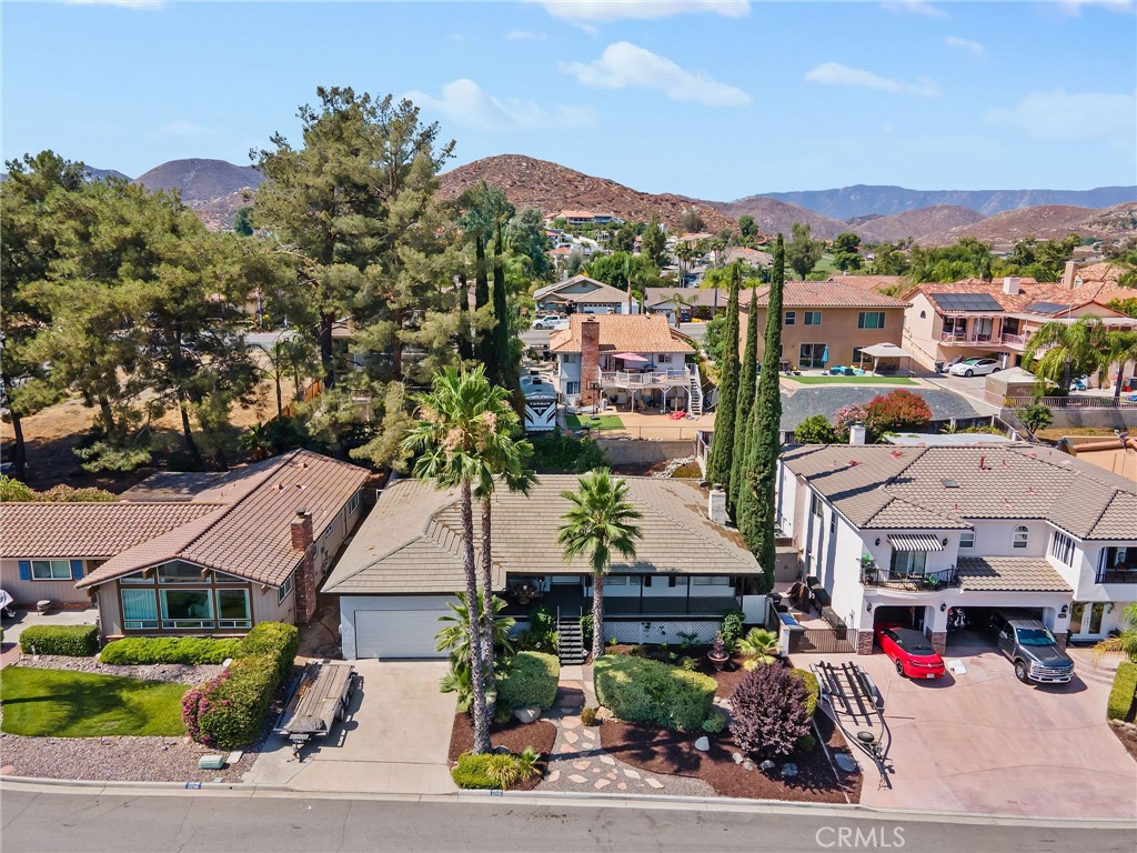 Canyon Lake, California, 92587, United States, 3 Bedrooms Bedrooms, ,2 BathroomsBathrooms,Residential,For Sale,1888203