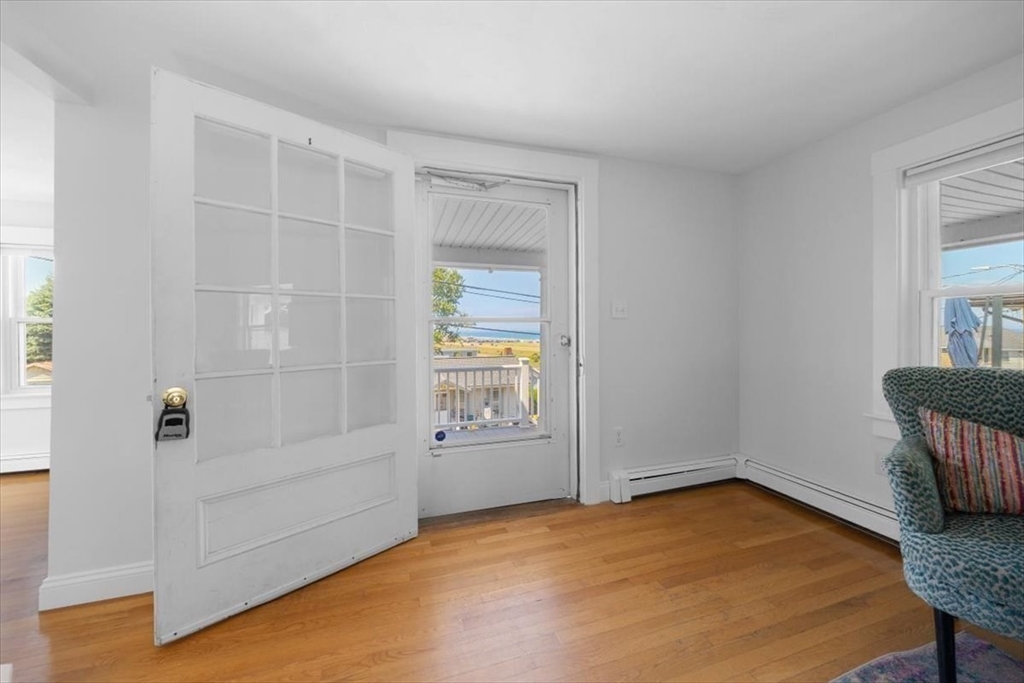 Hull, Massachusetts, 02045, United States, 4 Bedrooms Bedrooms, ,1 BathroomBathrooms,Residential,For Sale,1919766