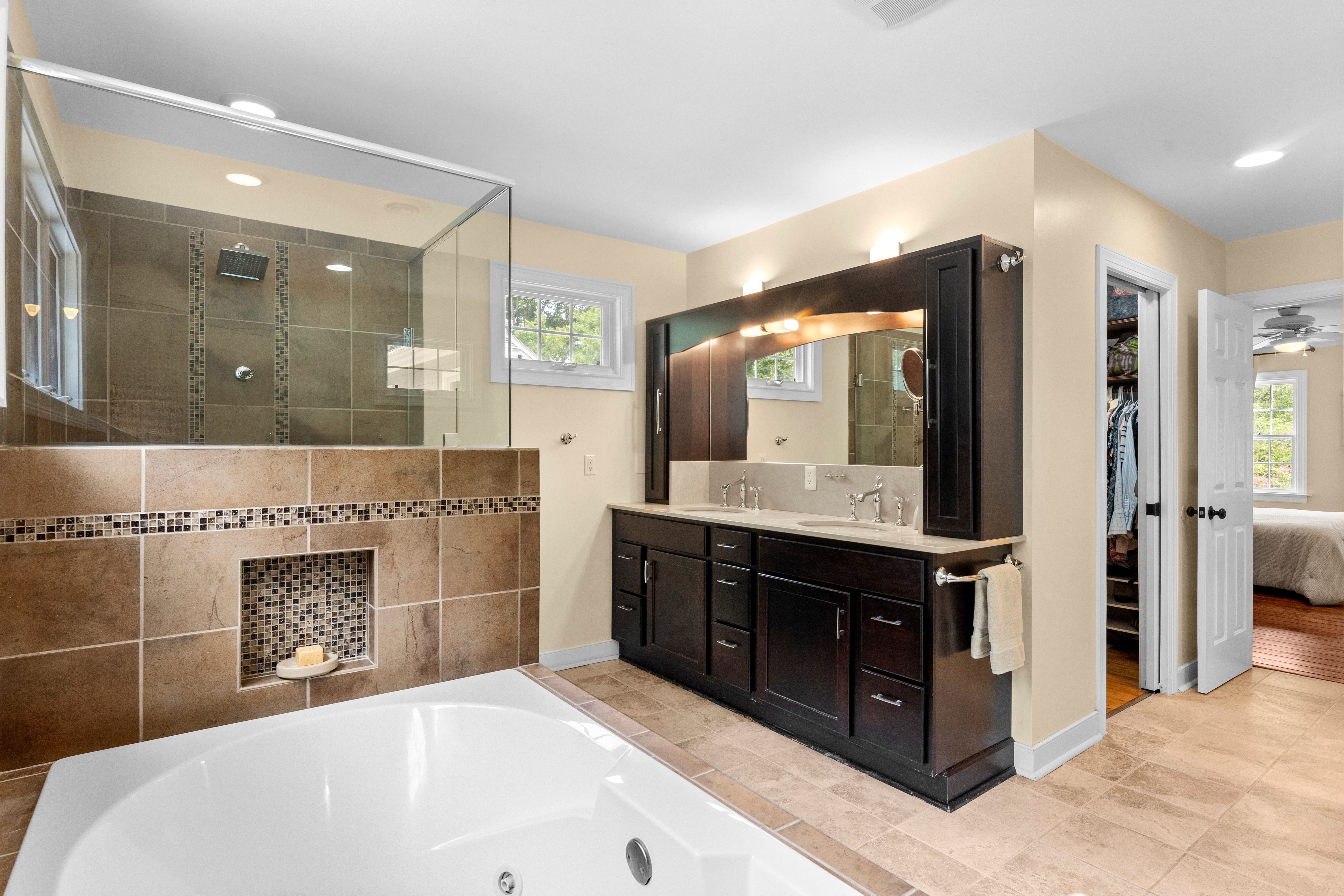  606 Westham Woods Drive, Henrico, VA 23229 - 物件實景
