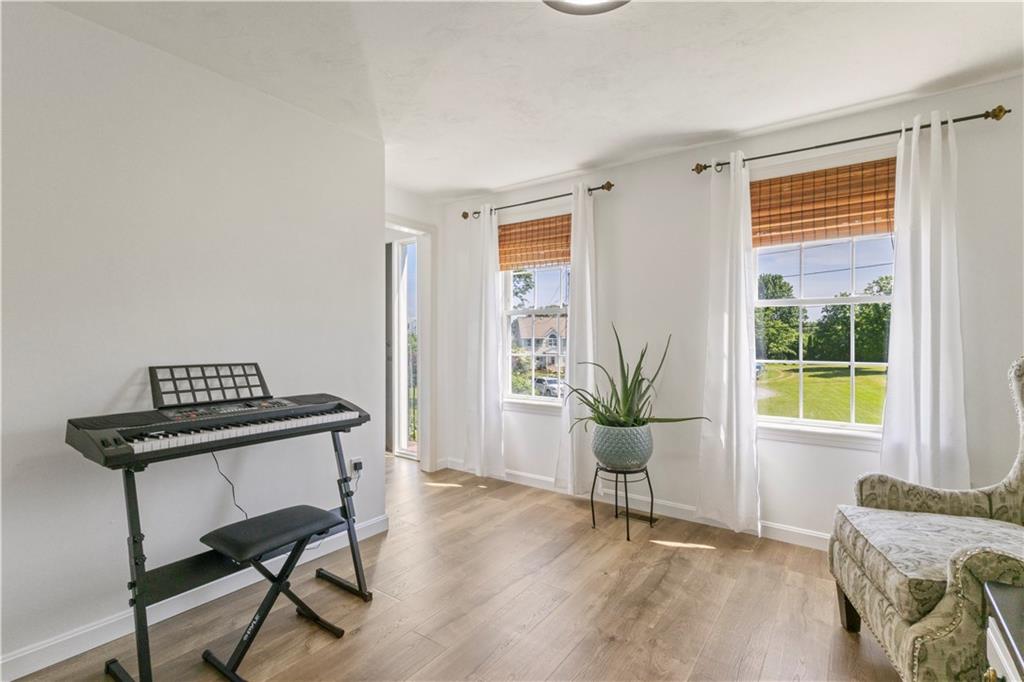 Bellingham, Massachusetts, 02019, United States, 3 Bedrooms Bedrooms, ,3 BathroomsBathrooms,Residential,For Sale,1978290