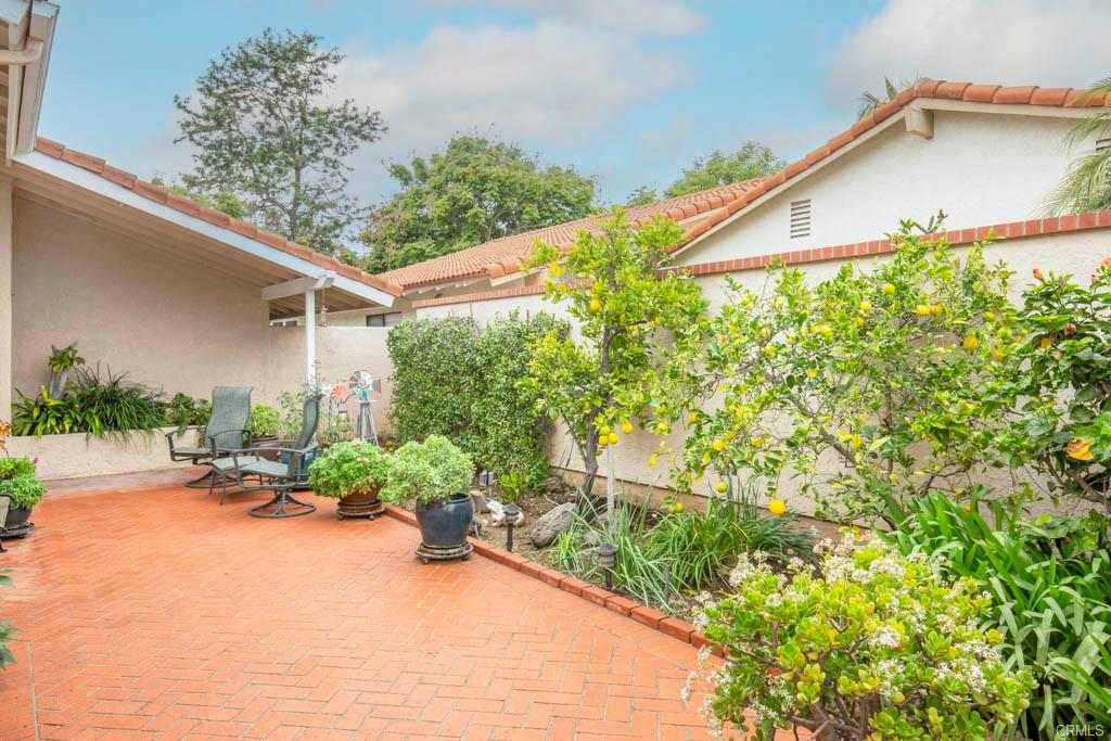 Laguna Woods, California, 92637, United States, 2 Bedrooms Bedrooms, ,Residential,For Sale,2005707