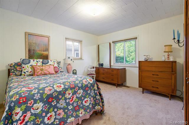 Putnam Twp, Michigan, 48169, United States, 3 Bedrooms Bedrooms, ,2 BathroomsBathrooms,Residential,For Sale,1981909