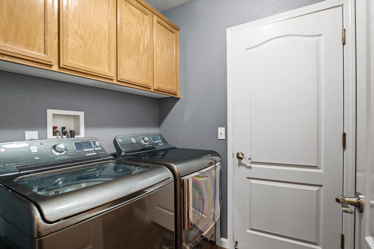 Riverbank, California, 95367, United States, 4 Bedrooms Bedrooms, ,2 BathroomsBathrooms,Residential,For Sale,1976326