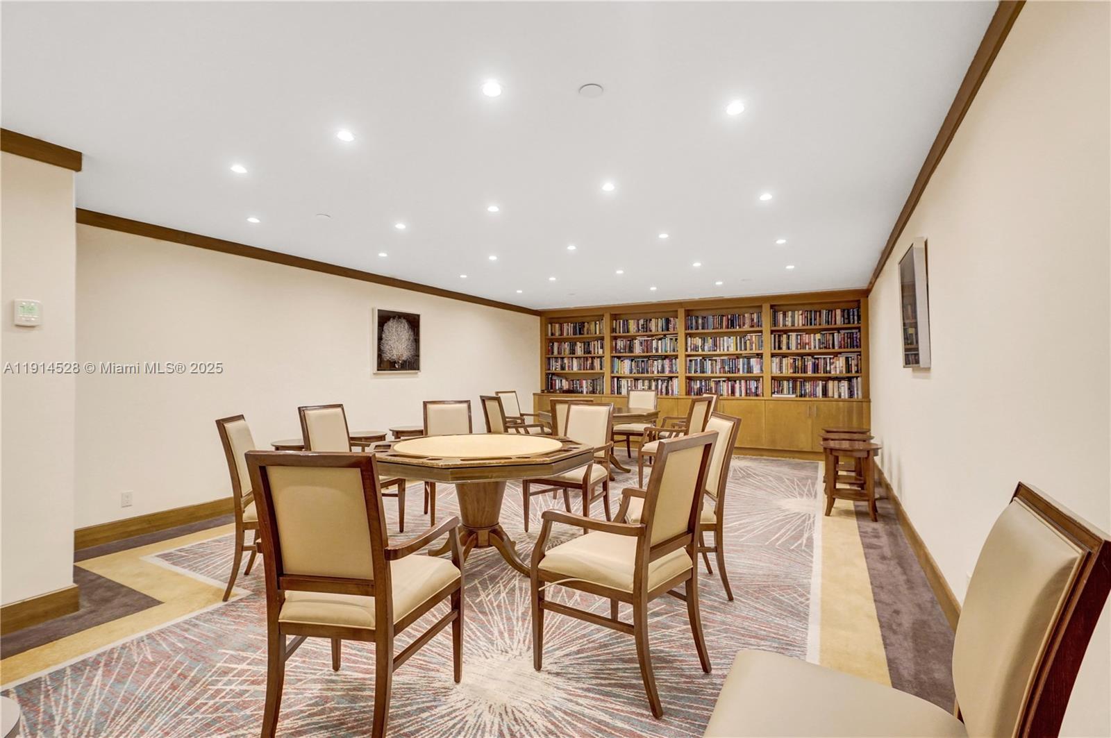 Aventura, Florida, 33180, United States, 2 Bedrooms Bedrooms, ,2 BathroomsBathrooms,Residential,For Sale,1994383