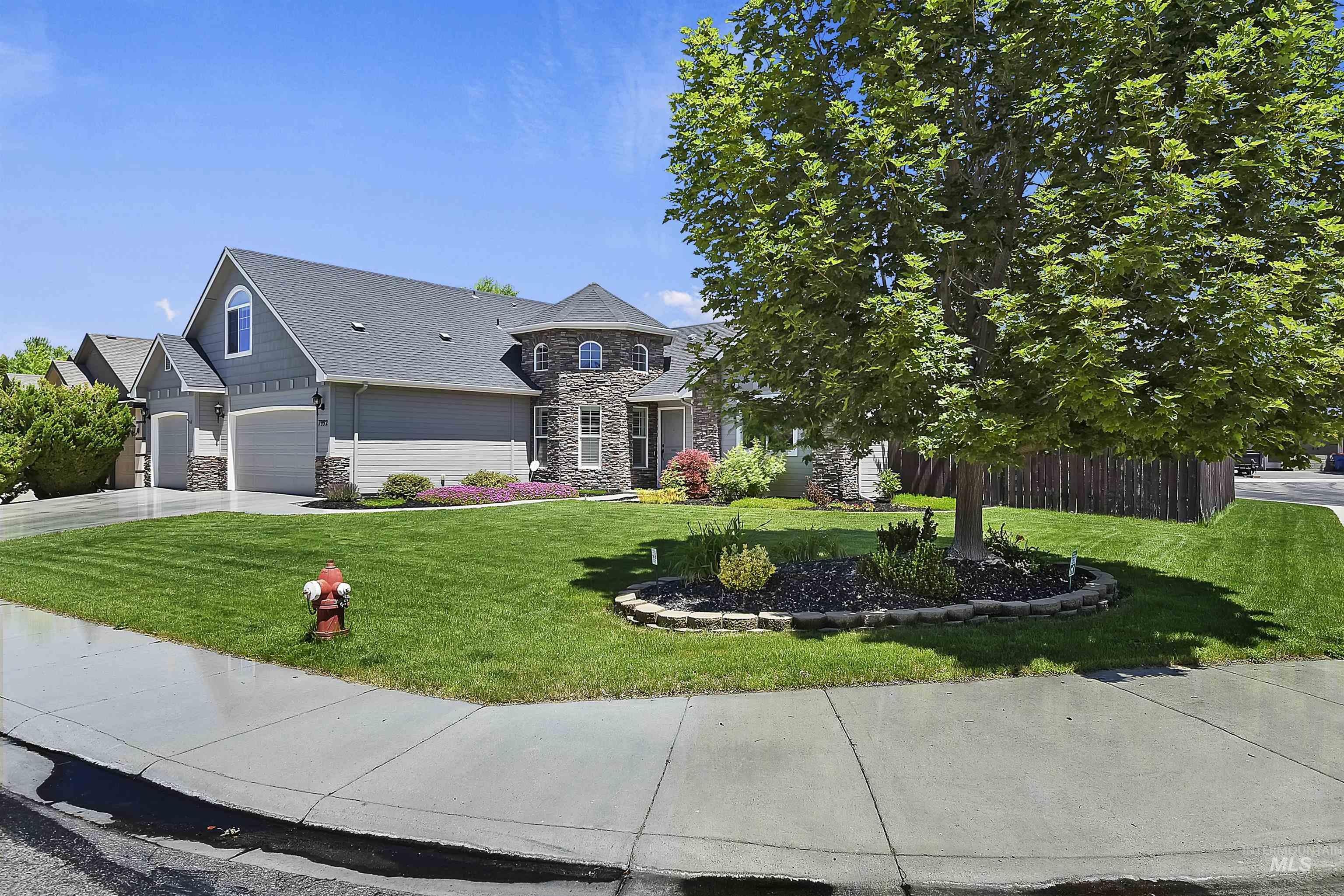 7992 Diego Way, Boise, Idaho, 83709, United States, 4 Bedrooms Bedrooms, ,3 BathroomsBathrooms,Residential,For Sale,7992 Diego Way,1435657