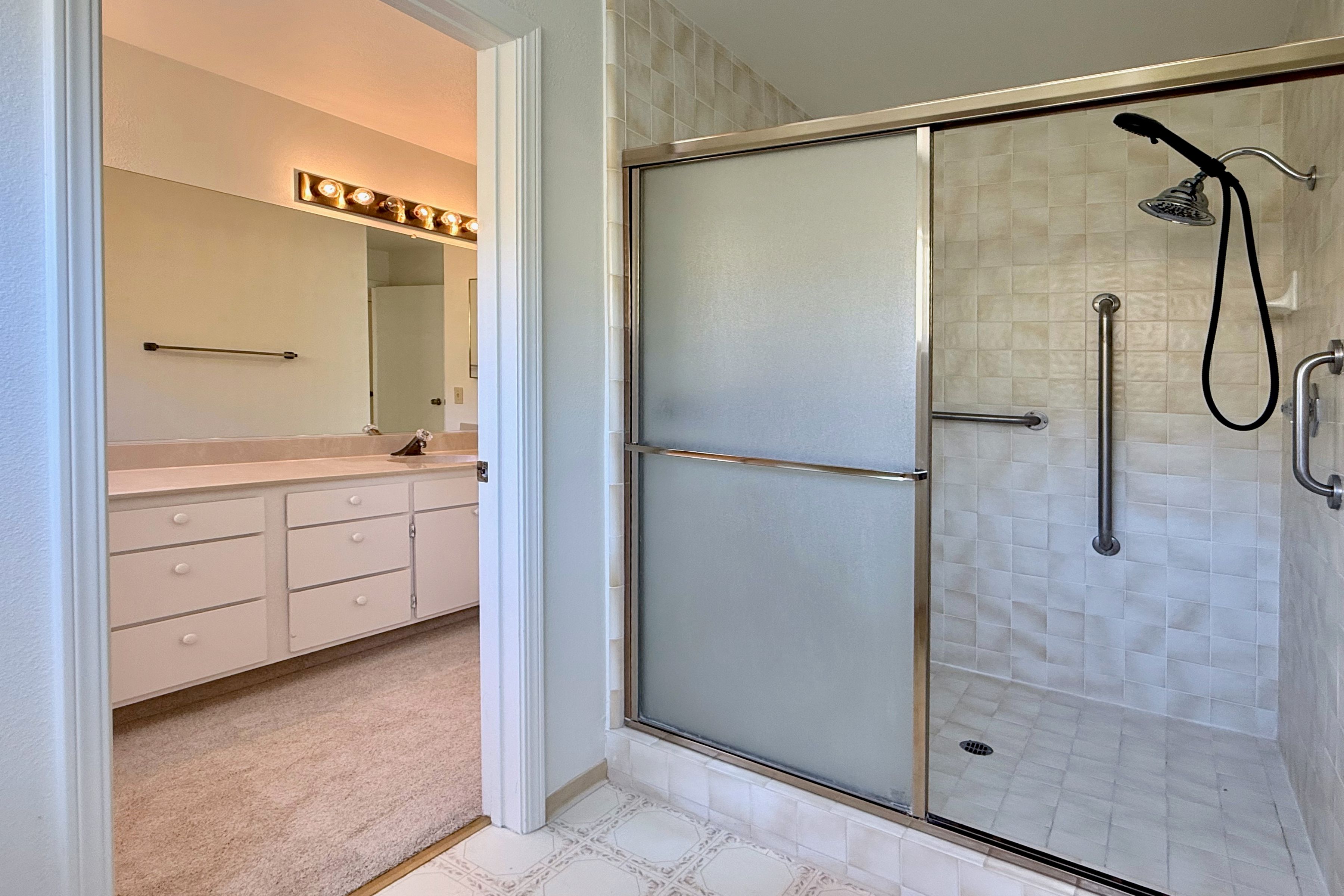  21330 Via Colombard - 55+ Living - 物件實景