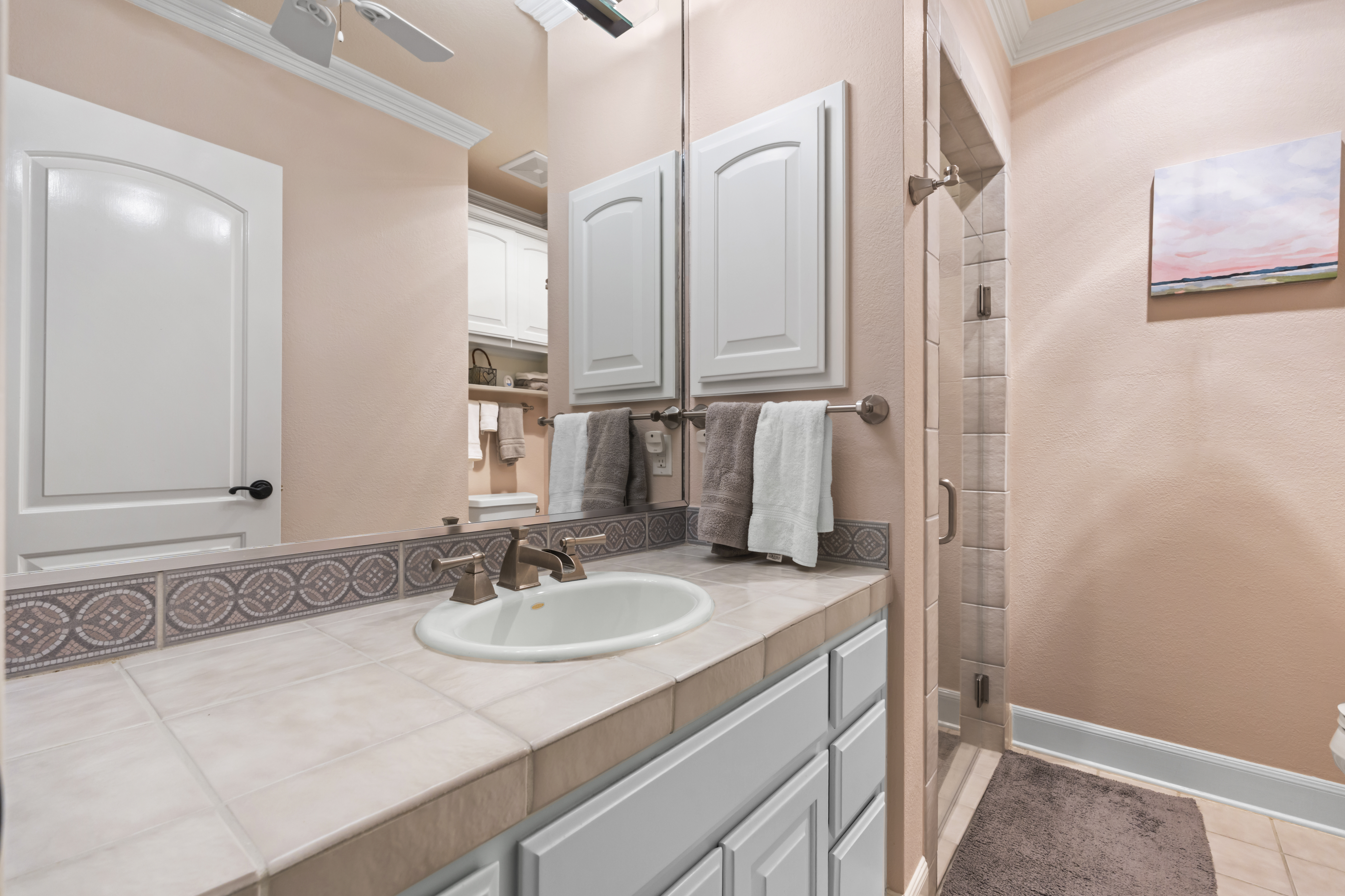  Grand Dominion Estate Showcasing Luxury, Privacy & Architectural Excellence - 物件實景