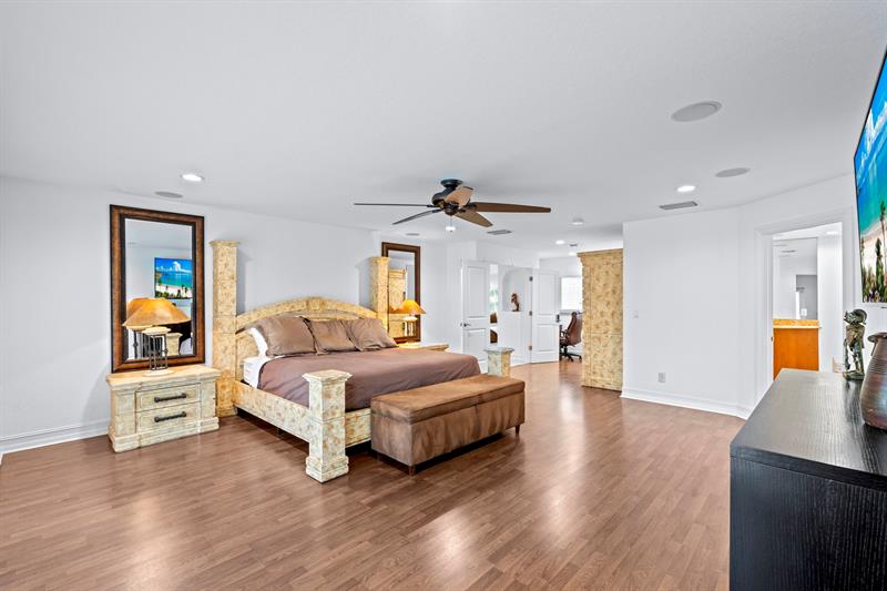 Parkland, Florida, 33067, United States, 5 Bedrooms Bedrooms, ,4 BathroomsBathrooms,Residential,For Sale,1990344