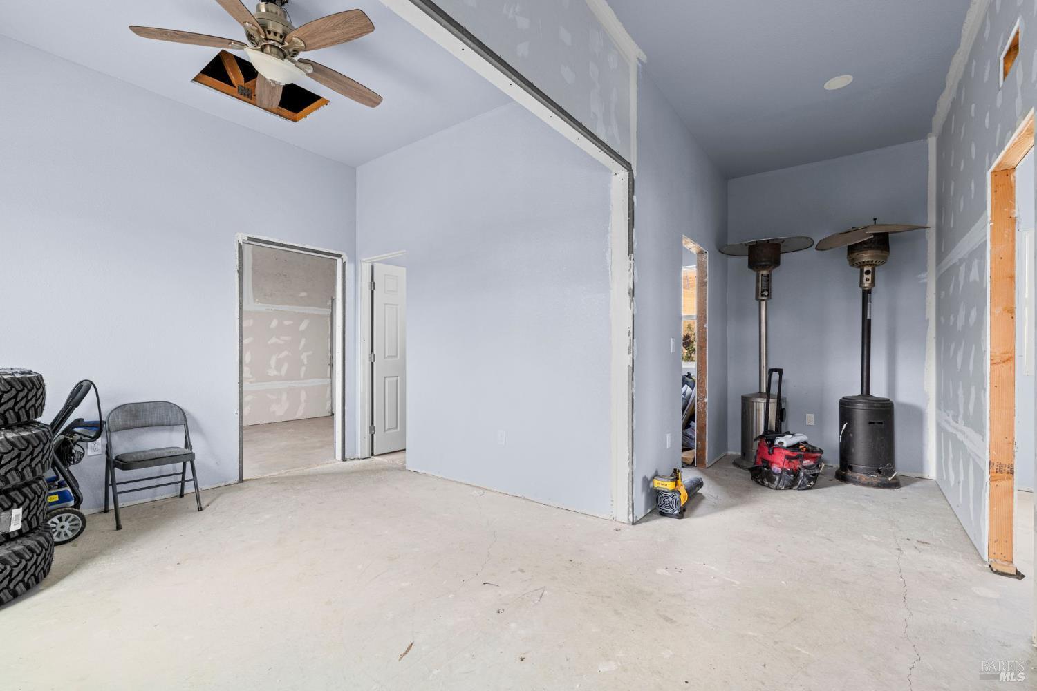 Vacaville, California, 95688, United States, 3 Bedrooms Bedrooms, ,2 BathroomsBathrooms,Residential,For Sale,1982047