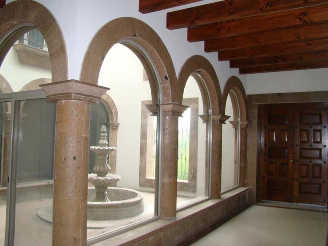 Sim?n Montemayor, Santiago, Nuevo León, 67300, Mexico, 3 Bedrooms Bedrooms, ,3 BathroomsBathrooms,Residential,For Sale,Sim?n Montemayor,1443068