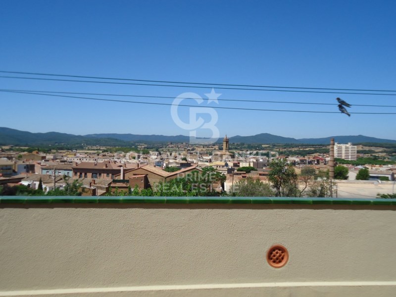 Girona, La Bisbal d'Empord?, La Bisbal d'Empord?, La Bisbal d'Empordà, Catalonia, ES, 4 Bedrooms Bedrooms, ,1 BathroomBathrooms,Residential,For Sale,Girona, La Bisbal d'Empord?, La Bisbal d'Empord?,1448680