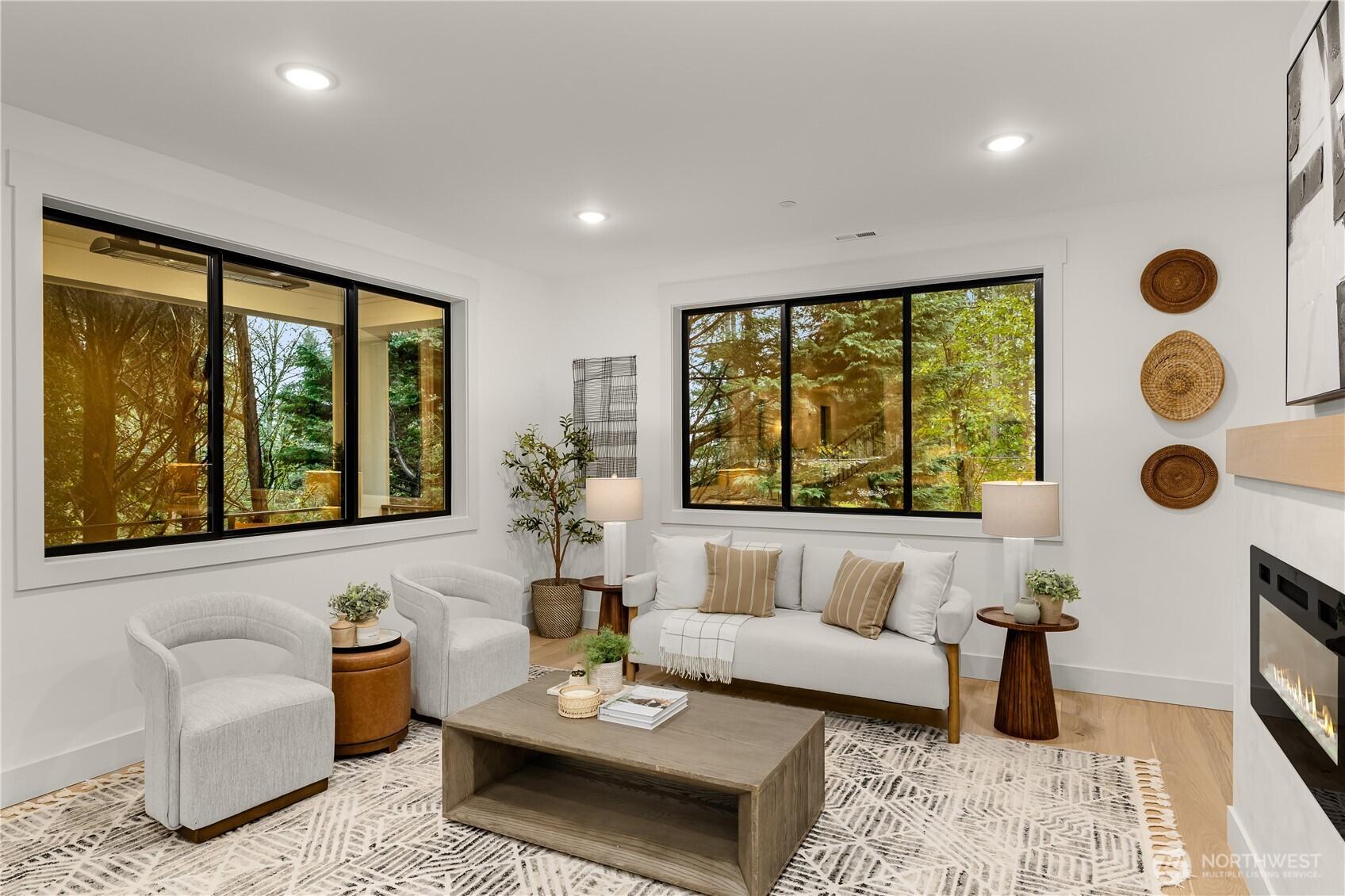 BELLEVUE, Washington, 98006, United States, 3 Bedrooms Bedrooms, ,3 BathroomsBathrooms,Residential,For Sale,1999727