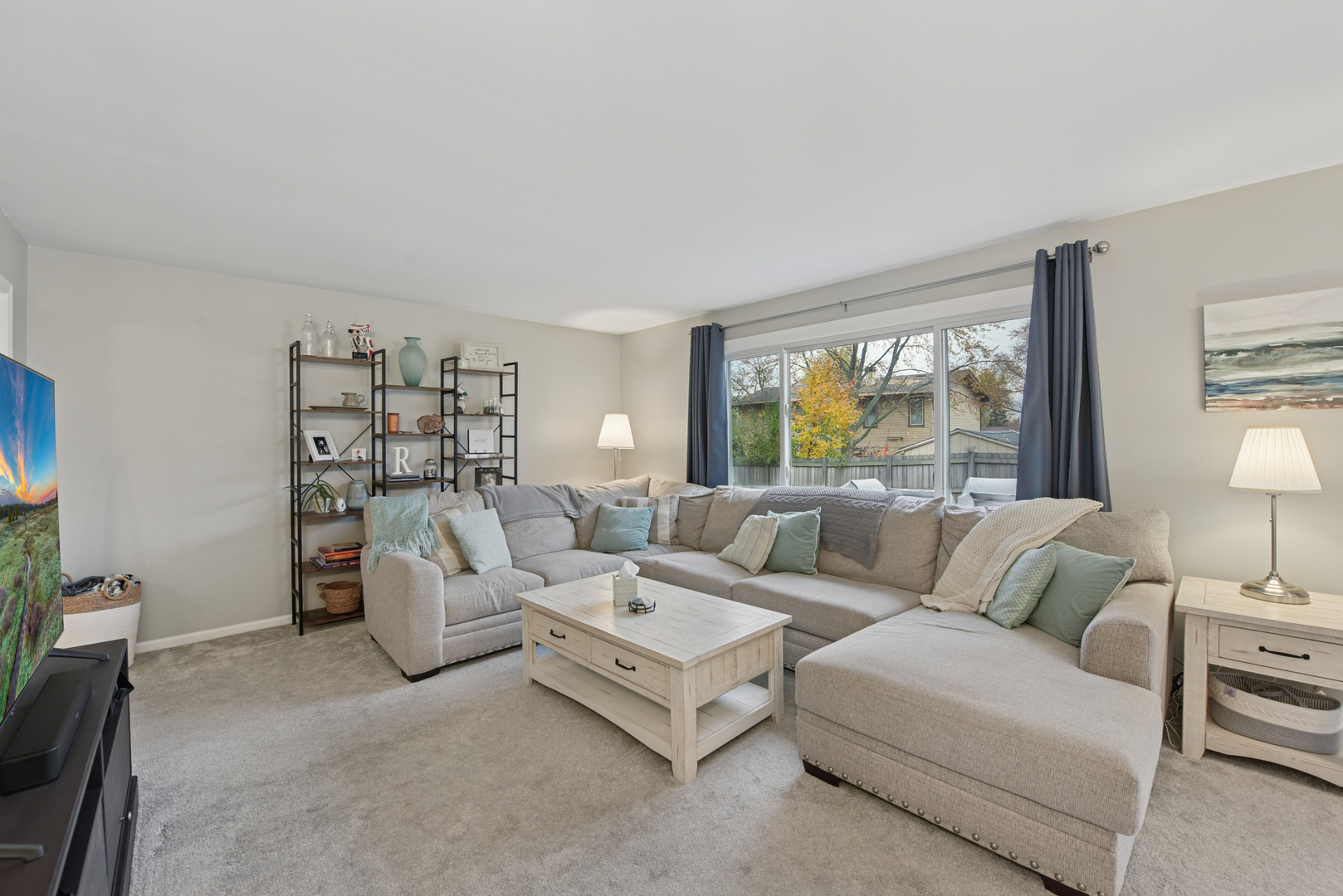 Bloomingdale, Illinois, 60108, United States, 4 Bedrooms Bedrooms, ,3 BathroomsBathrooms,Residential,For Sale,2000593