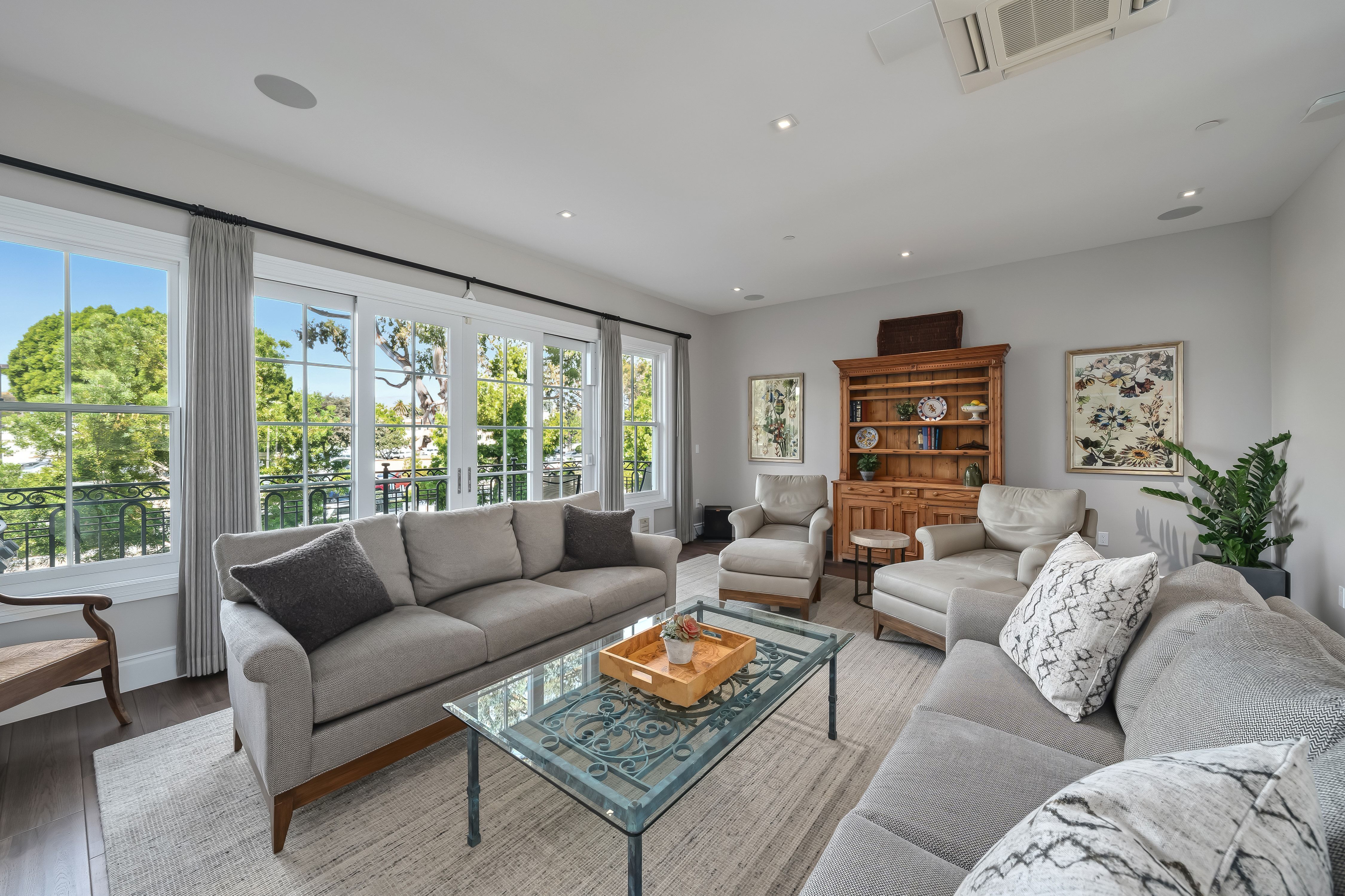  Classic Brownstone Architecture Meets Sophisticated Contemporary Living - 物件實景