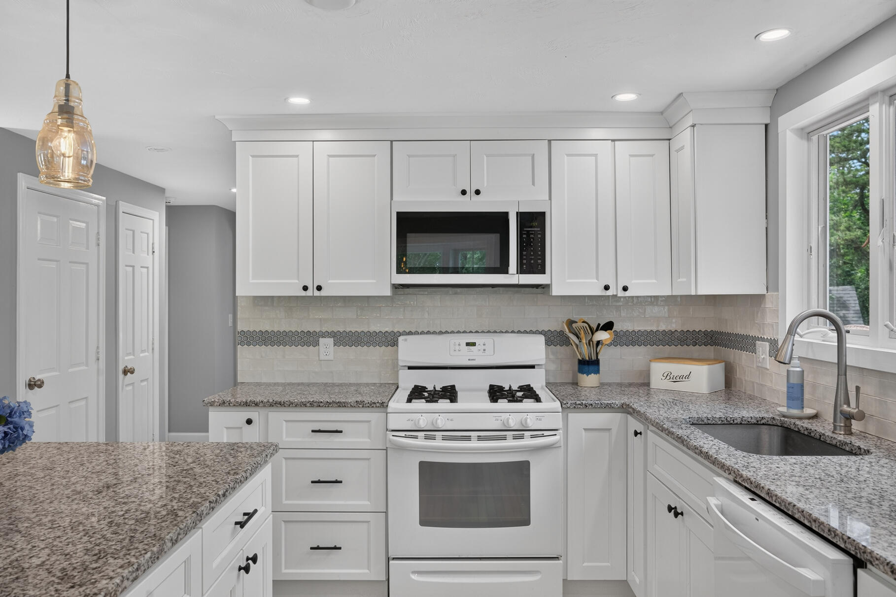  25 Marthas Lane, Harwich, MA, 02645 - 物件實景