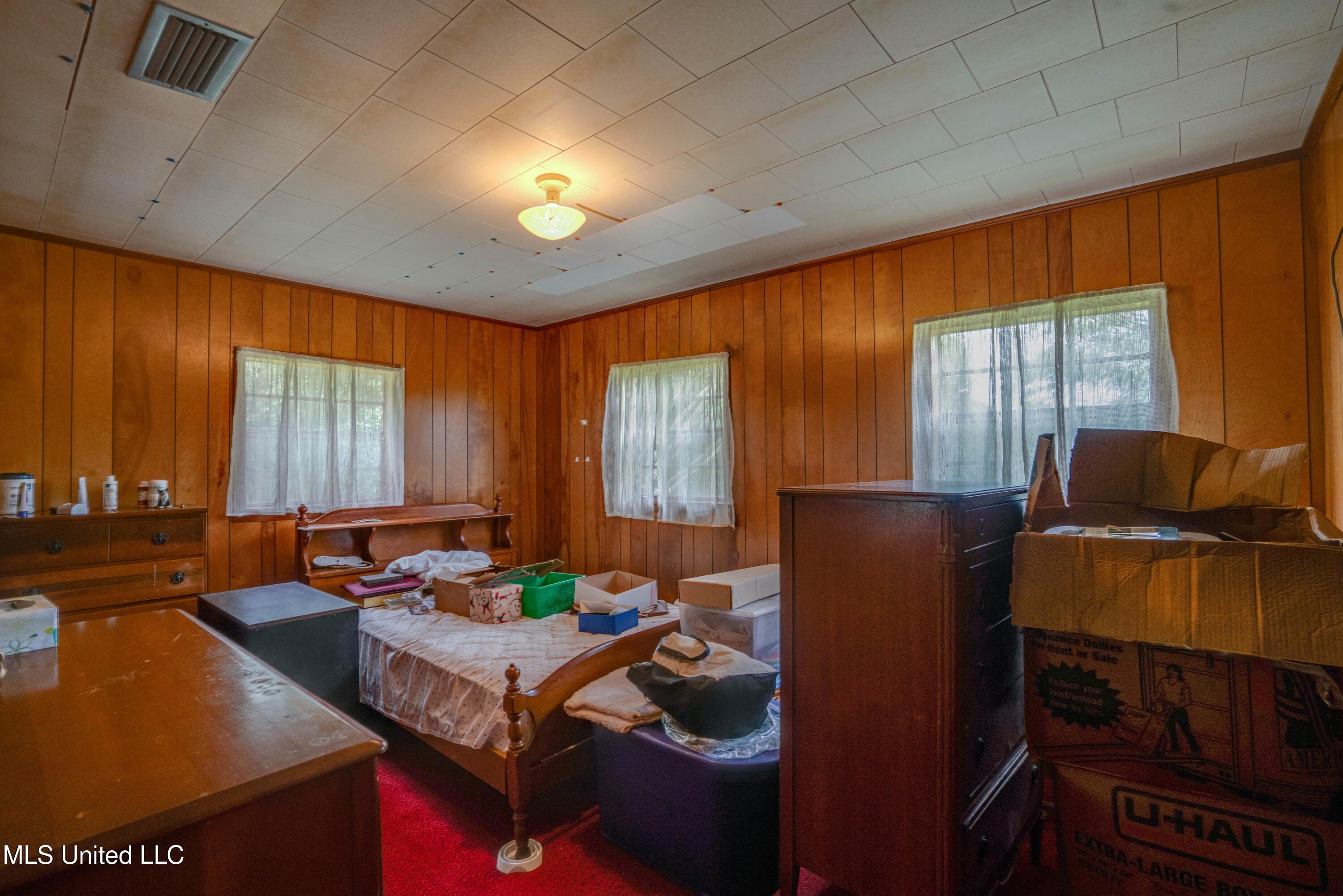 Gulfport, Mississippi, 39503, United States, 4 Bedrooms Bedrooms, ,2 BathroomsBathrooms,Residential,For Sale,1915854