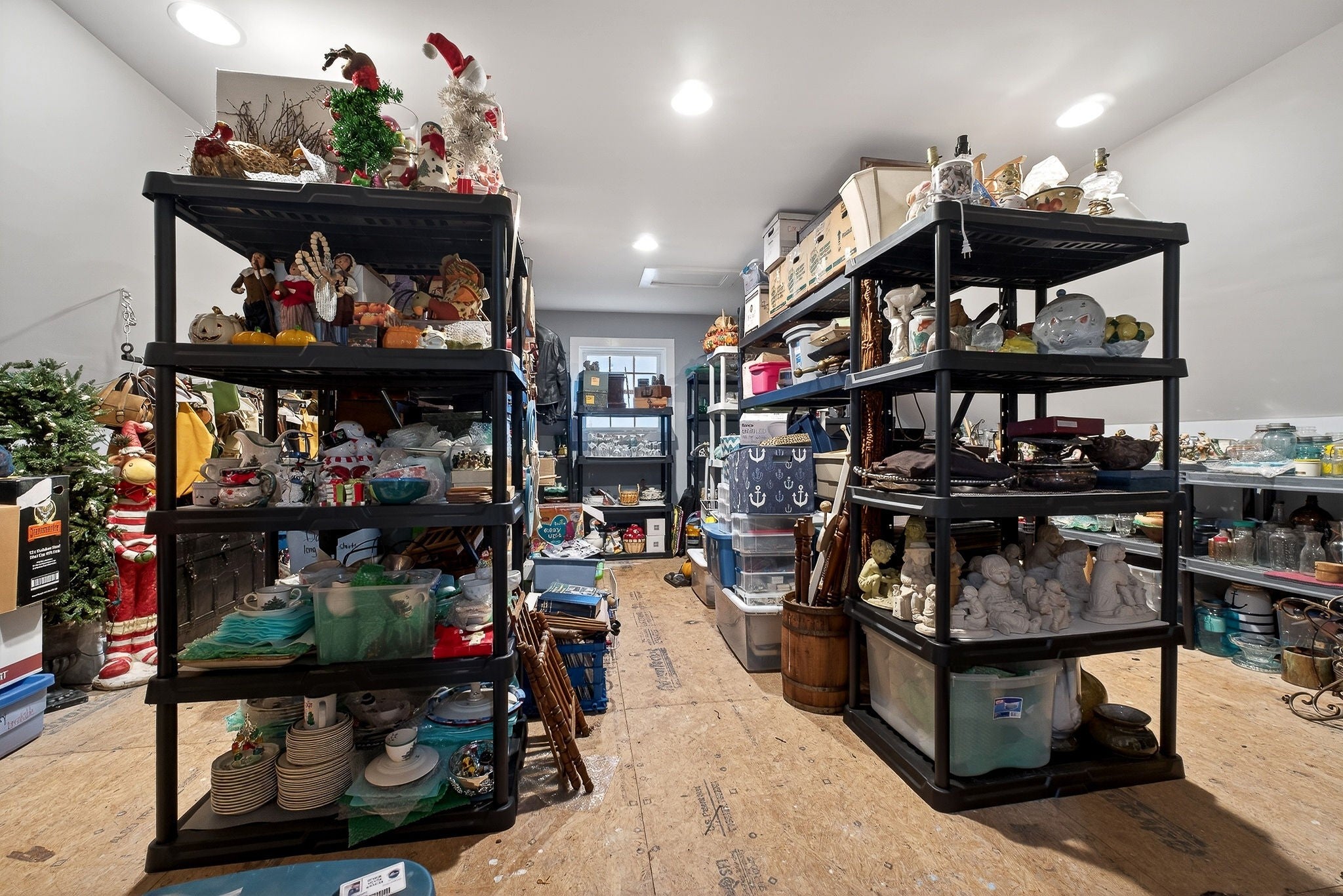 Smithville, Tennessee, 37166, United States, 4 Bedrooms Bedrooms, ,3 BathroomsBathrooms,Residential,For Sale,2008233