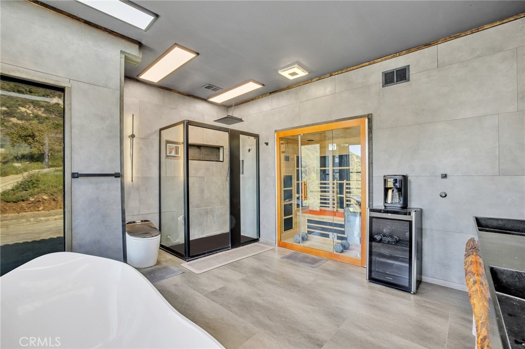 Calabasas, California, 91302, United States, 5 Bedrooms Bedrooms, ,3 BathroomsBathrooms,Residential,For Sale,1742769