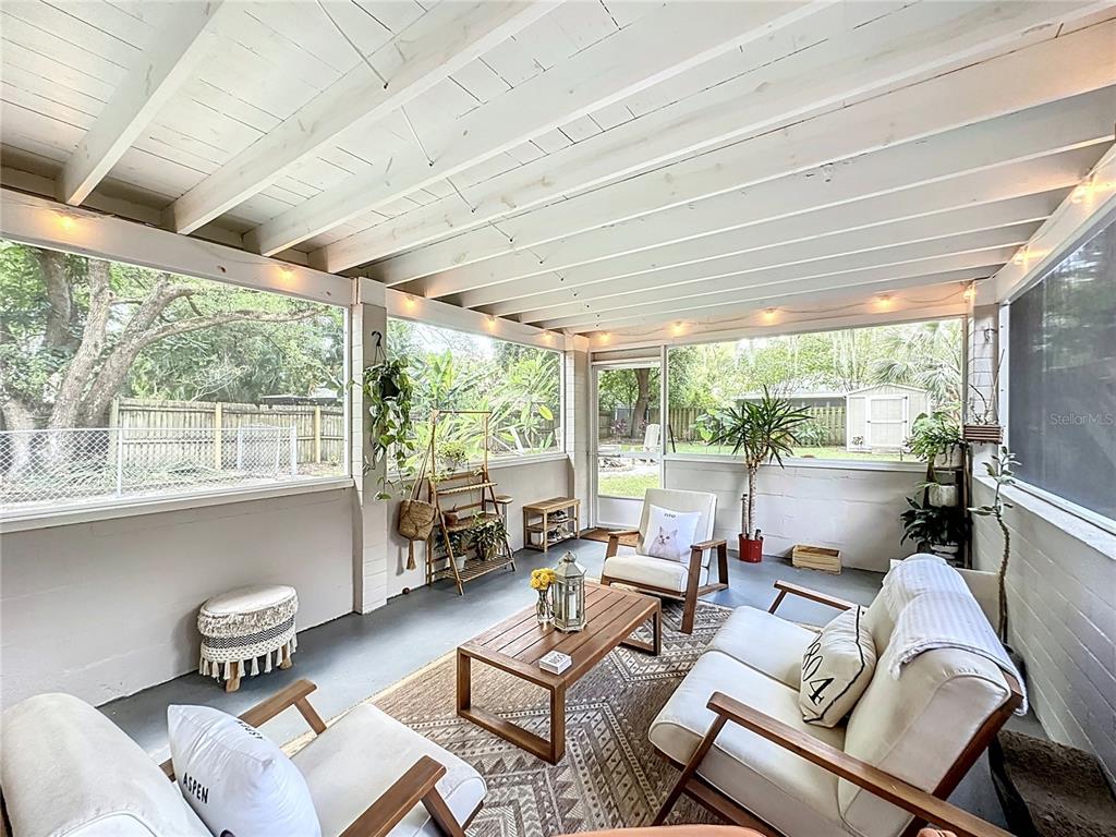 Orlando, Florida, 32804, United States, 2 Bedrooms Bedrooms, ,1 BathroomBathrooms,Residential,For Sale,1920096