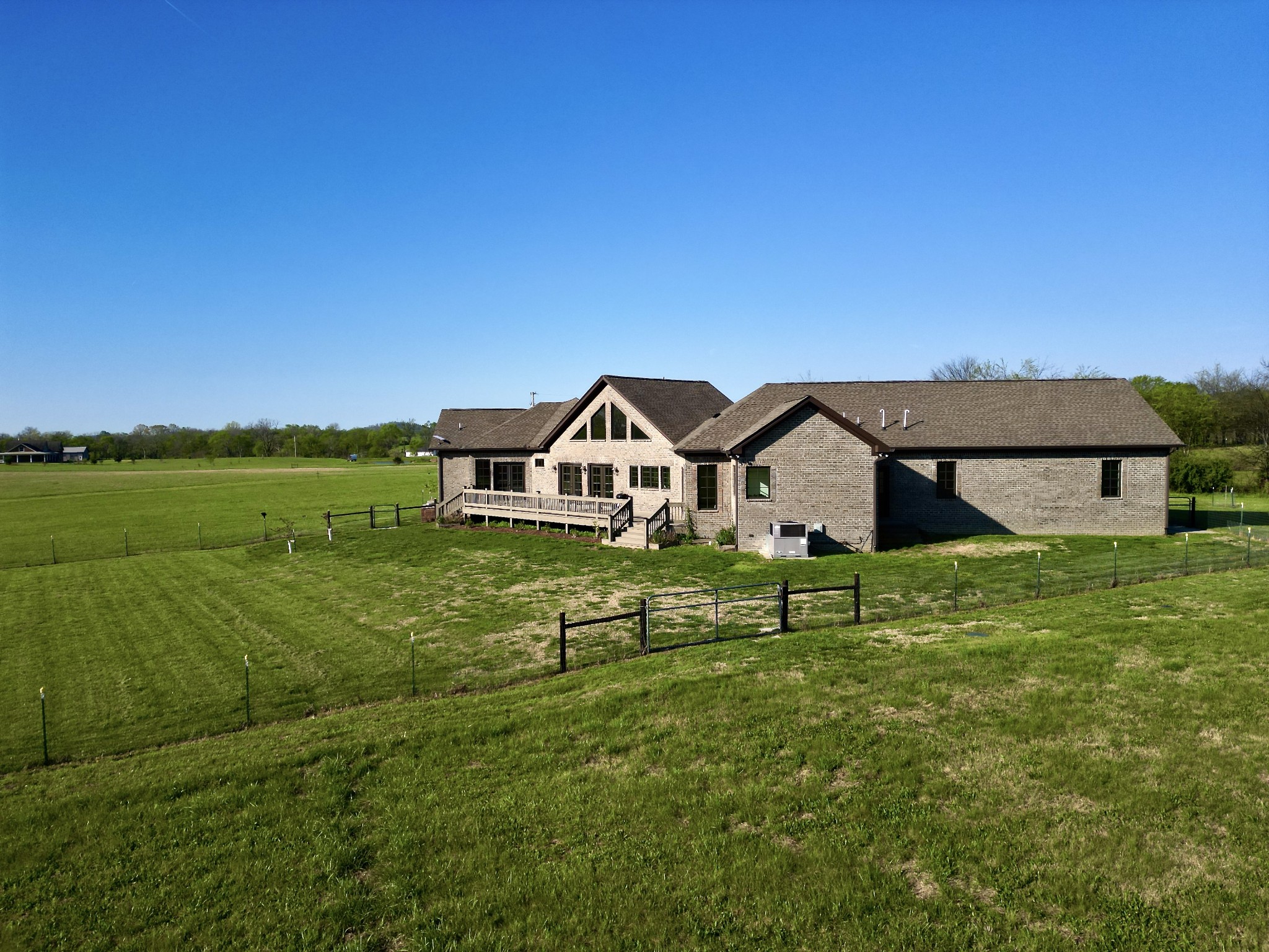  989 Franklin Rd, Gallatin, TN, 37066 - 物件實景