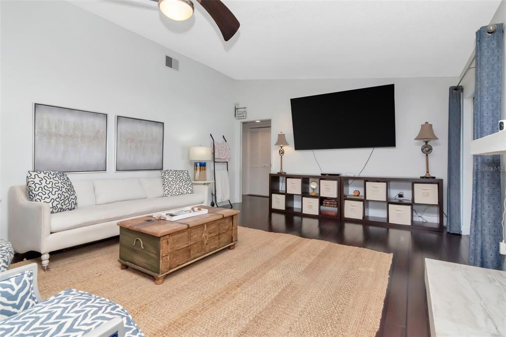 Clearwater, Florida, 33761, United States, 5 Bedrooms Bedrooms, ,3 BathroomsBathrooms,Residential,For Sale,1991990