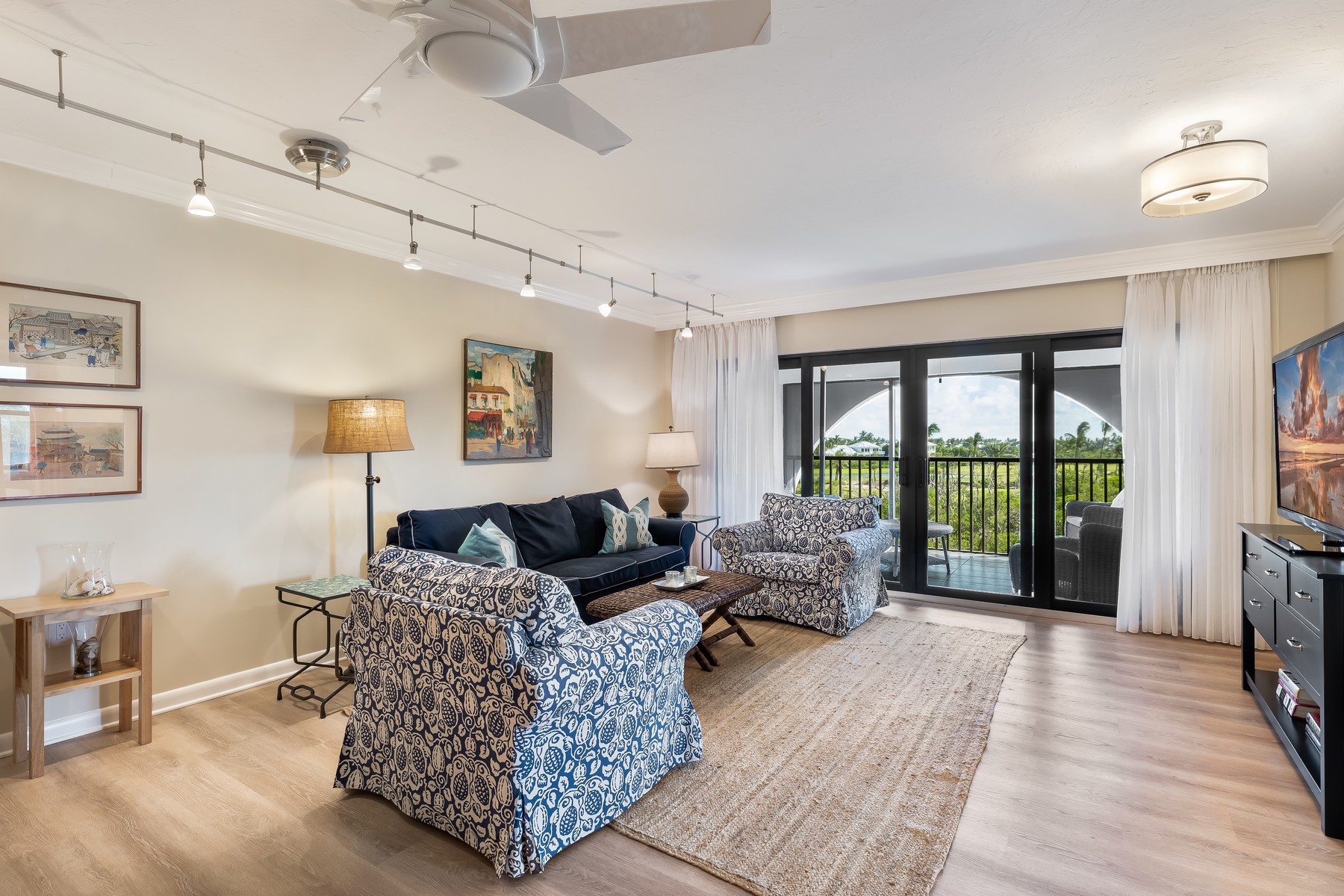  950 Palm Avenue Unit #304 - 物件實景