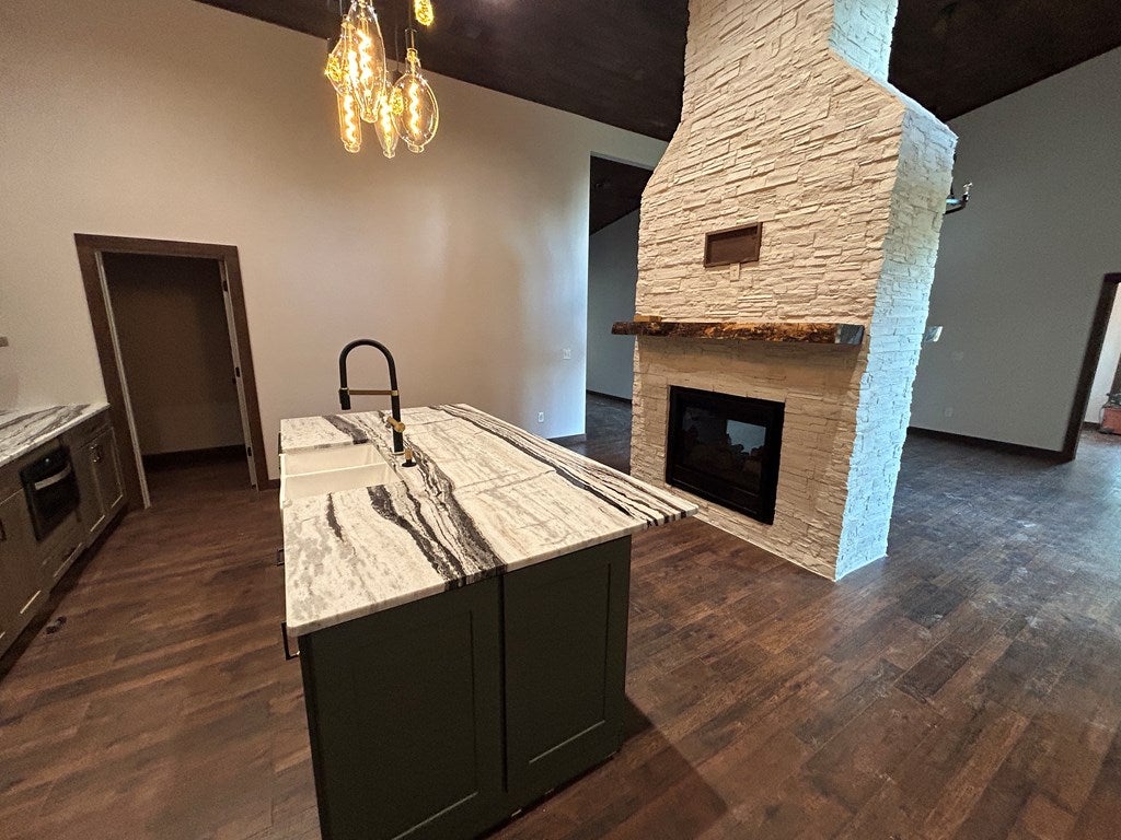 Mineral Bluff, Georgia, 30559, United States, 3 Bedrooms Bedrooms, ,3 BathroomsBathrooms,Residential,For Sale,1871294