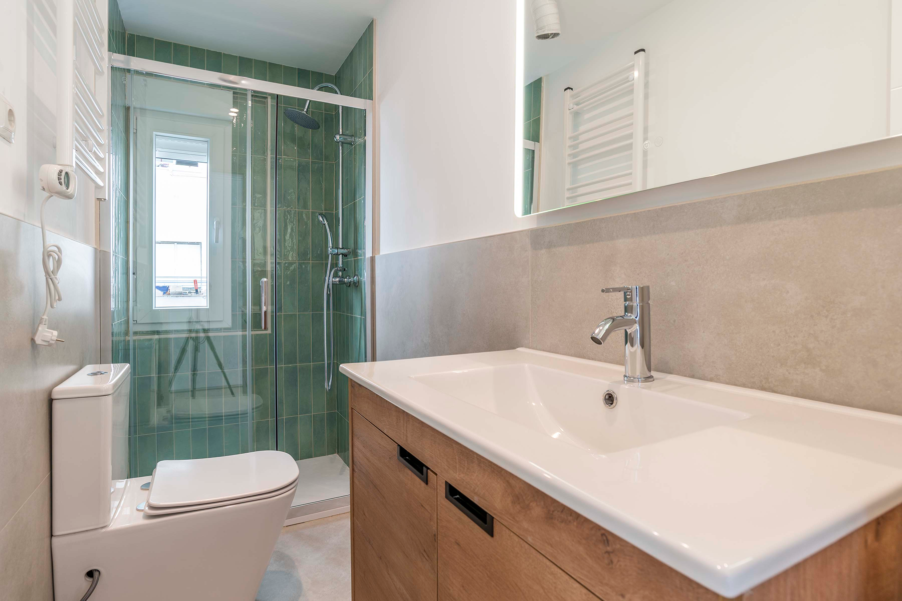  2-bedroom flat with small terrace, renovated and ready to move in - 物件實景