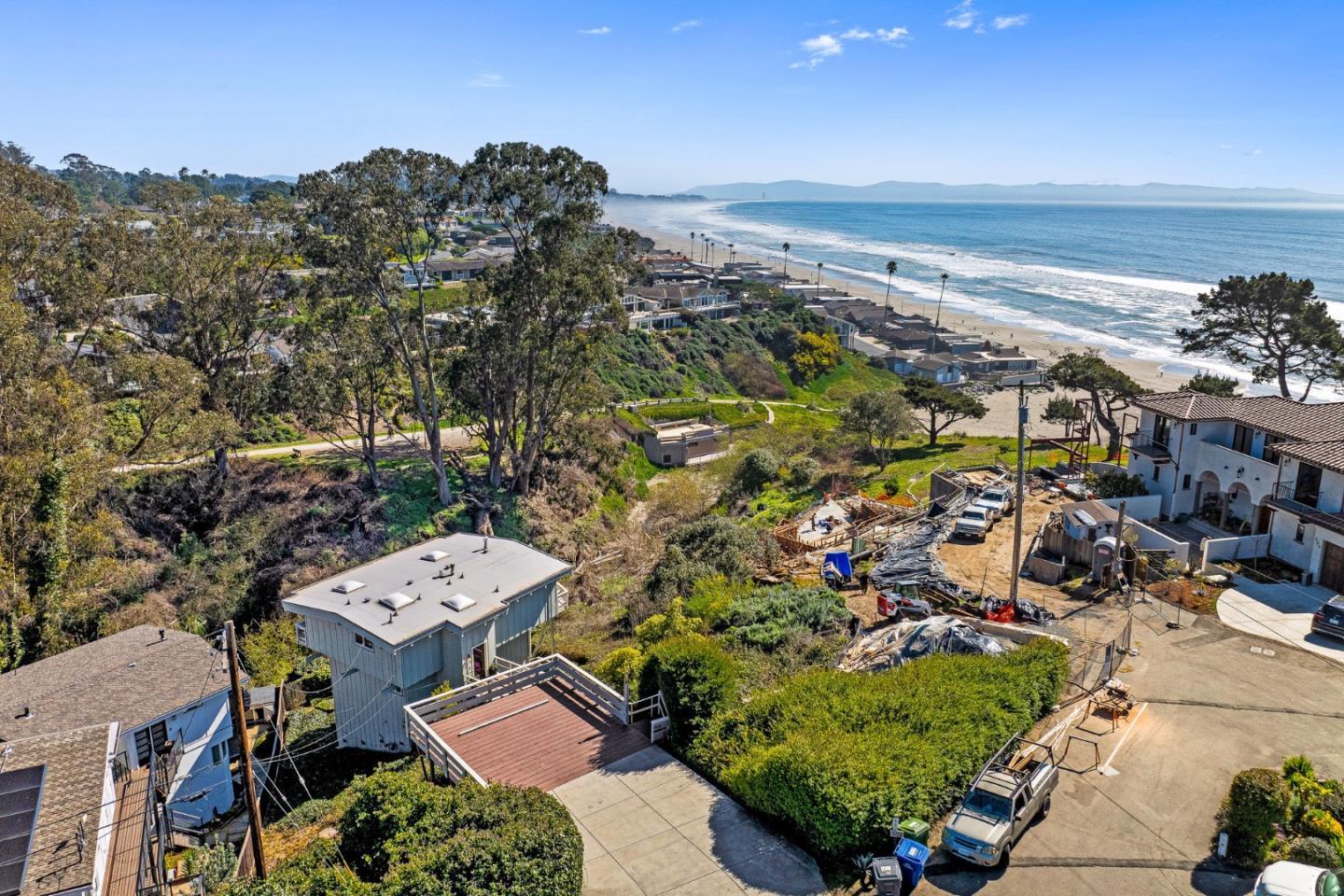 Aptos, California, 95003, United States, 5 Bedrooms Bedrooms, ,3 BathroomsBathrooms,Residential,For Sale,1847645