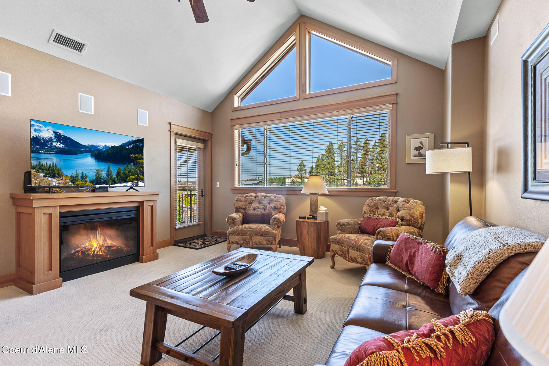 Coeur d'Alene, Idaho, 83814, United States, 2 Bedrooms Bedrooms, ,2 BathroomsBathrooms,Residential,For Sale,1974627