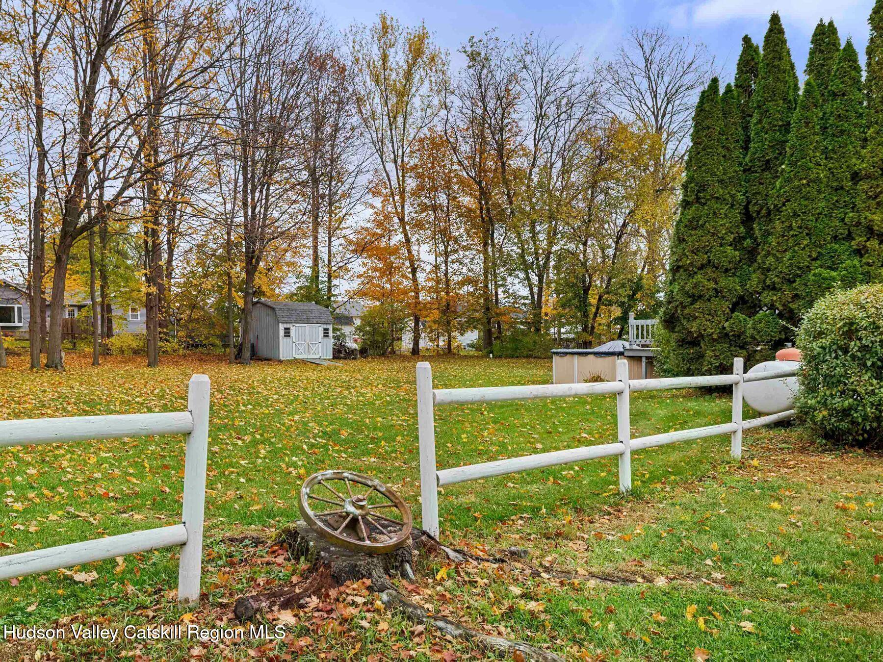 Lake Katrine, New York, 12449, United States, 4 Bedrooms Bedrooms, ,3 BathroomsBathrooms,Residential,For Sale,1987709