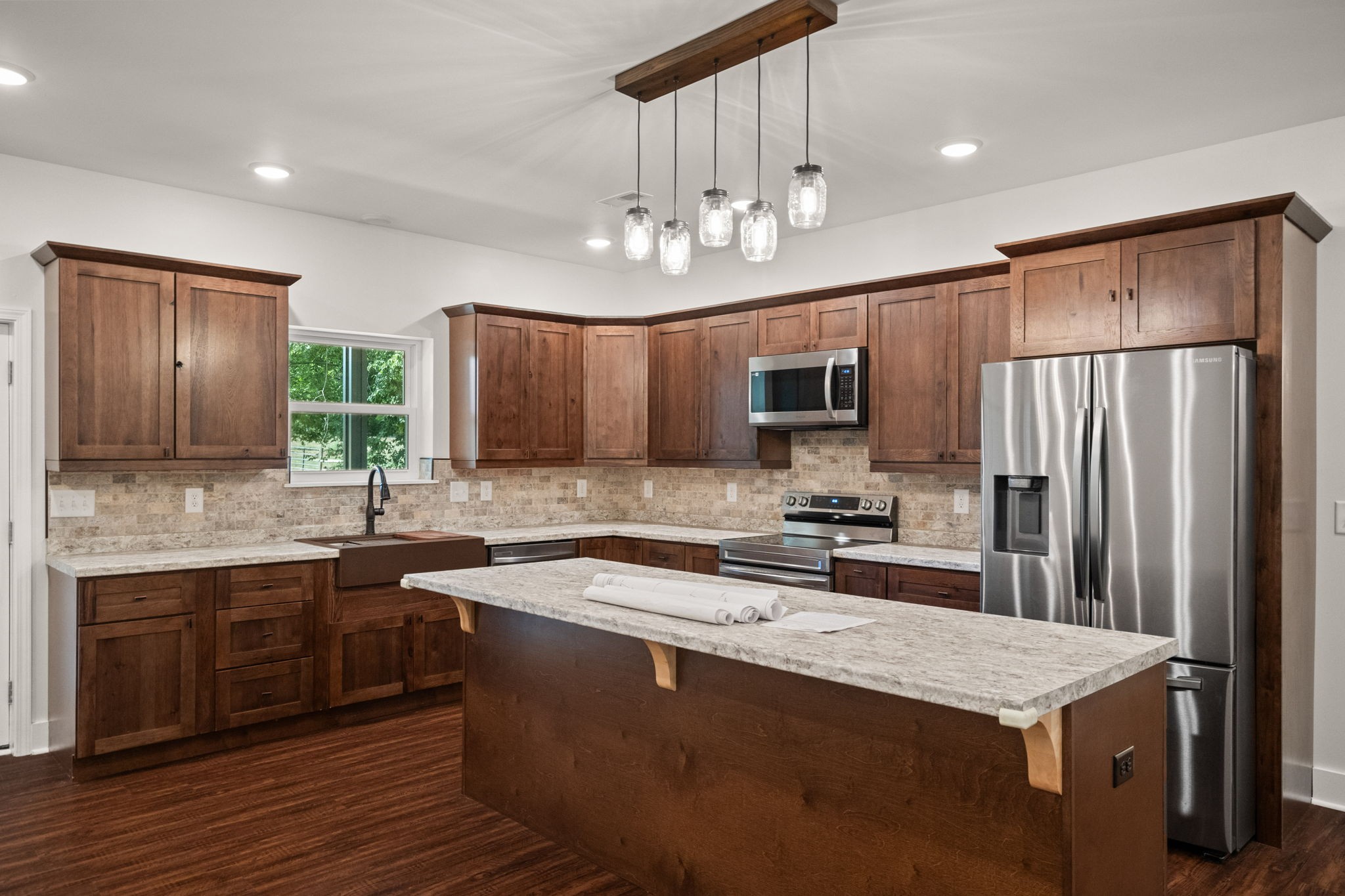 Cedar Hill, Tennessee, 37032, United States, 3 Bedrooms Bedrooms, ,2 BathroomsBathrooms,Residential,For Sale,1981088