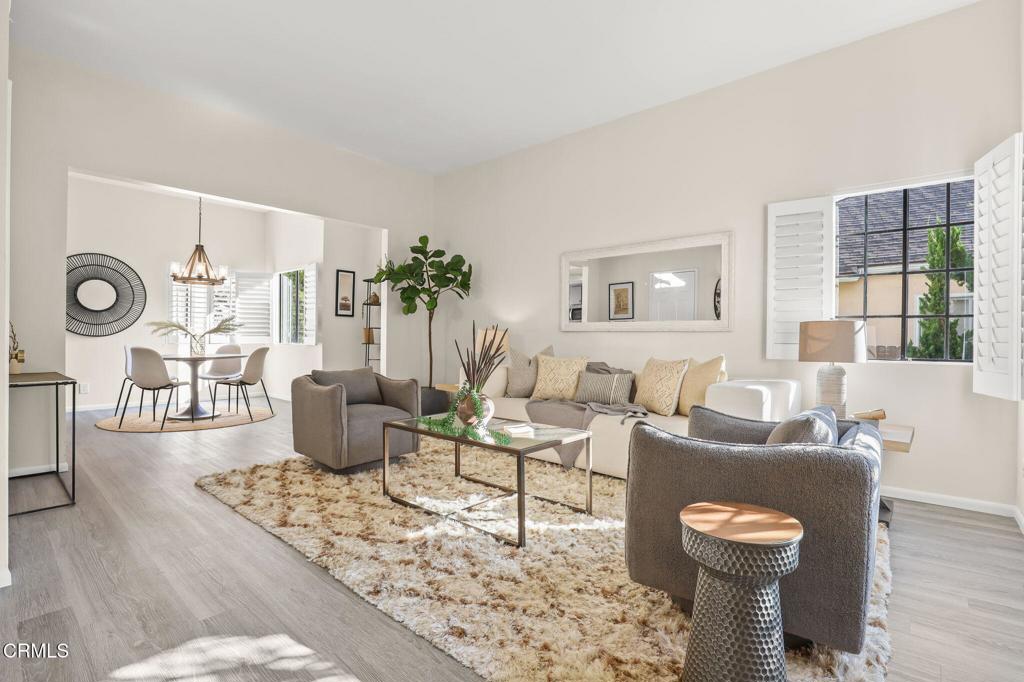 Pasadena, California, 91101, United States, 2 Bedrooms Bedrooms, ,2 BathroomsBathrooms,Residential,For Sale,1989436