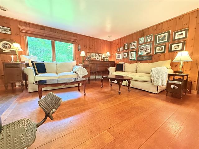 West Windsor, Vermont, 05089, United States, 3 Bedrooms Bedrooms, ,3 BathroomsBathrooms,Residential,For Sale,1921014