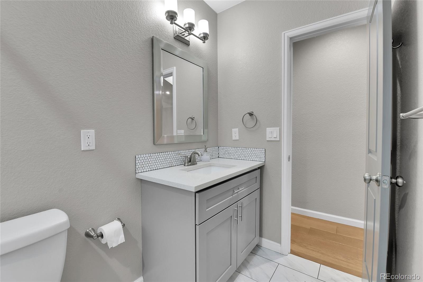 Denver, Colorado, 80220, United States, 3 Bedrooms Bedrooms, ,1 BathroomBathrooms,Residential,For Sale,1932053